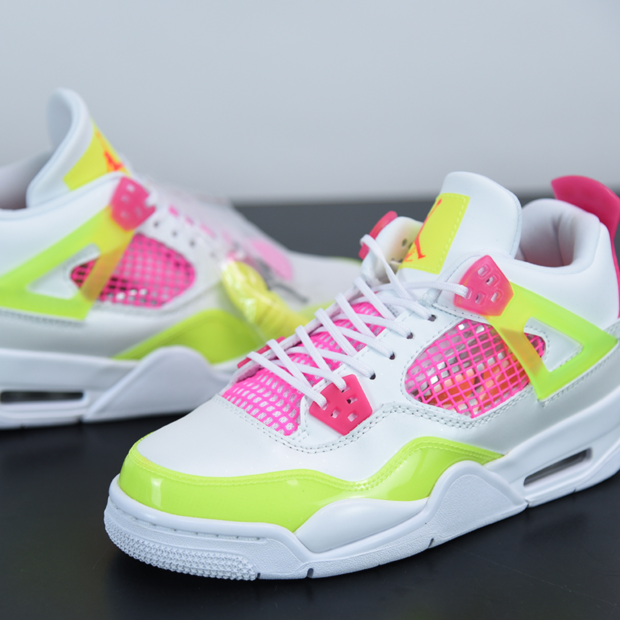 Nike Air Jordan 4 Retro "White Lemon"