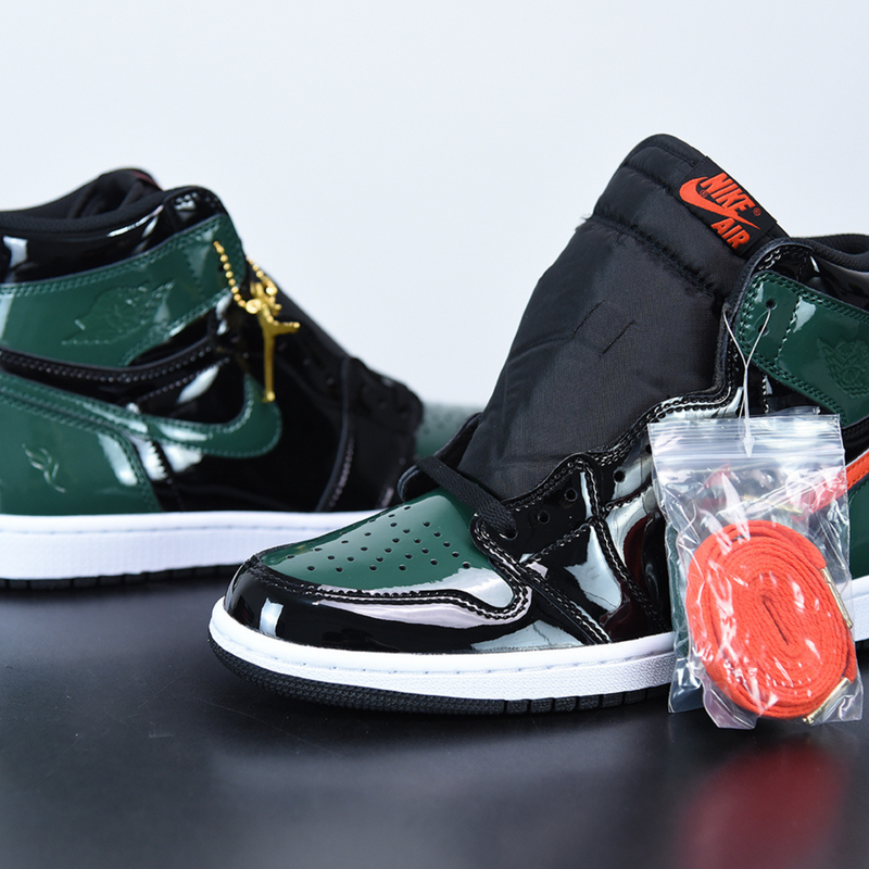 Jordan 1 solefly 2025 friends and family