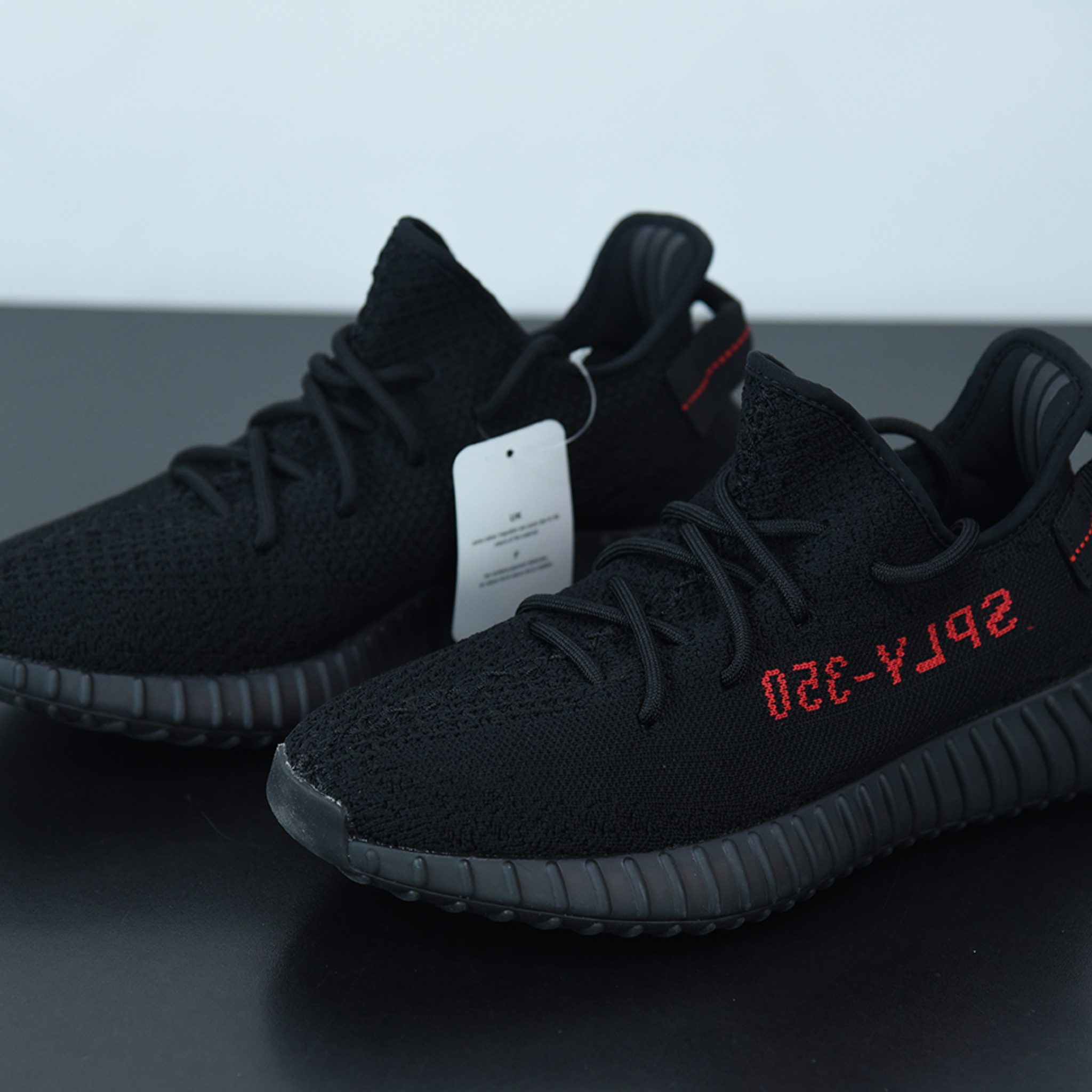 Yeezy Boost 350 v2 "Black Red"(Bred)