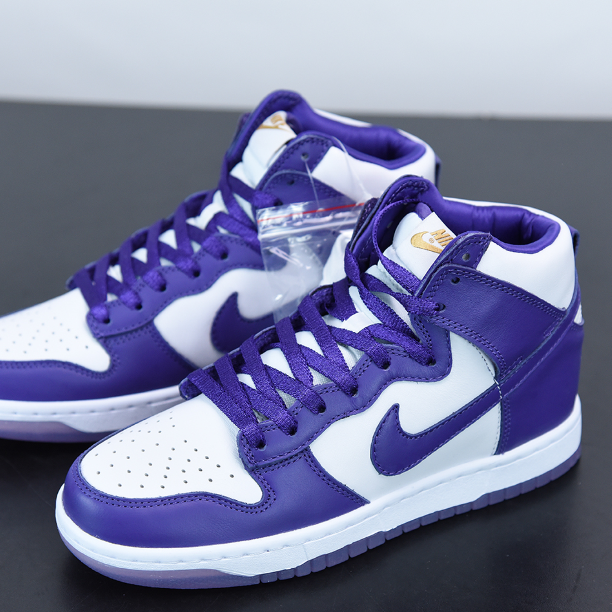 Nike Dunk High SP "Varsity Purple"