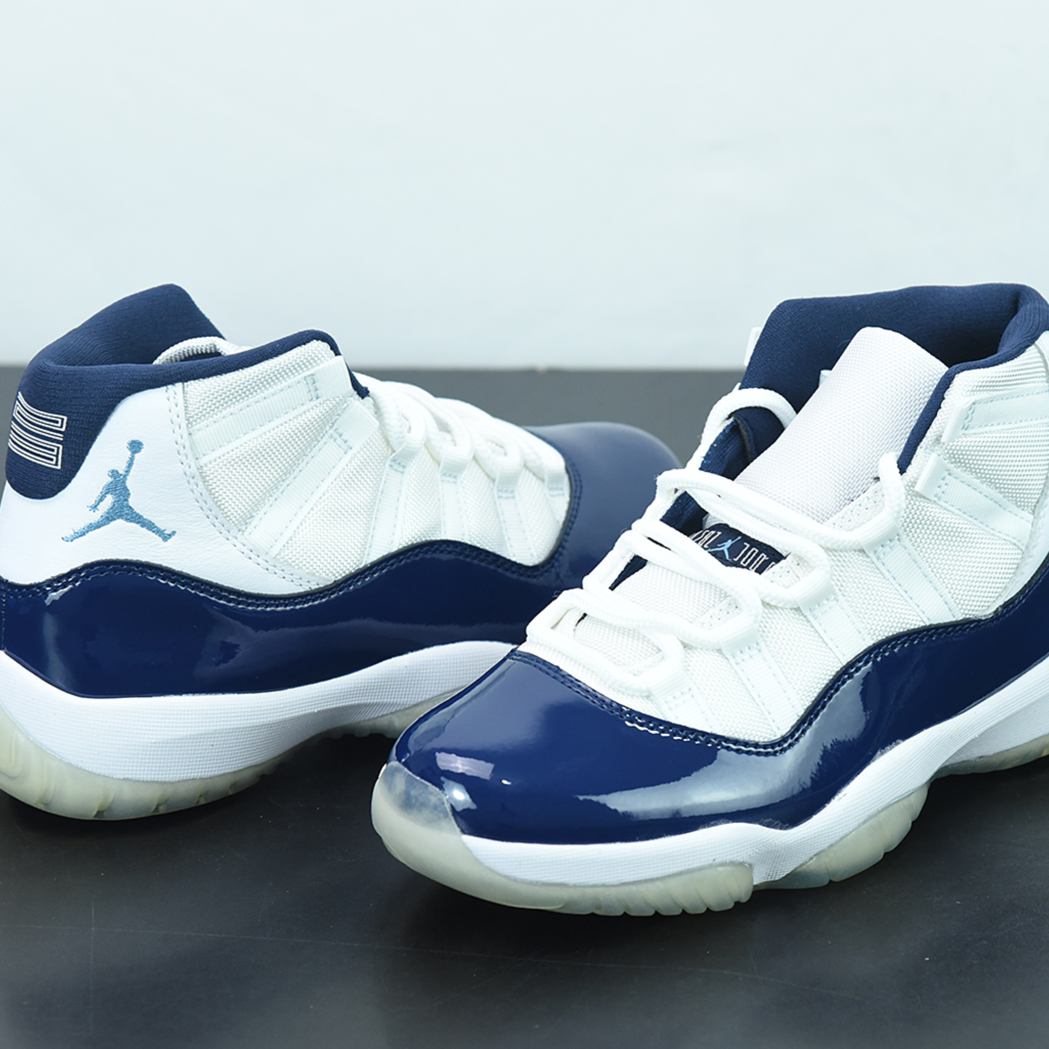 Nike Air Jordan 11 Retro "UNC Win Like 82"