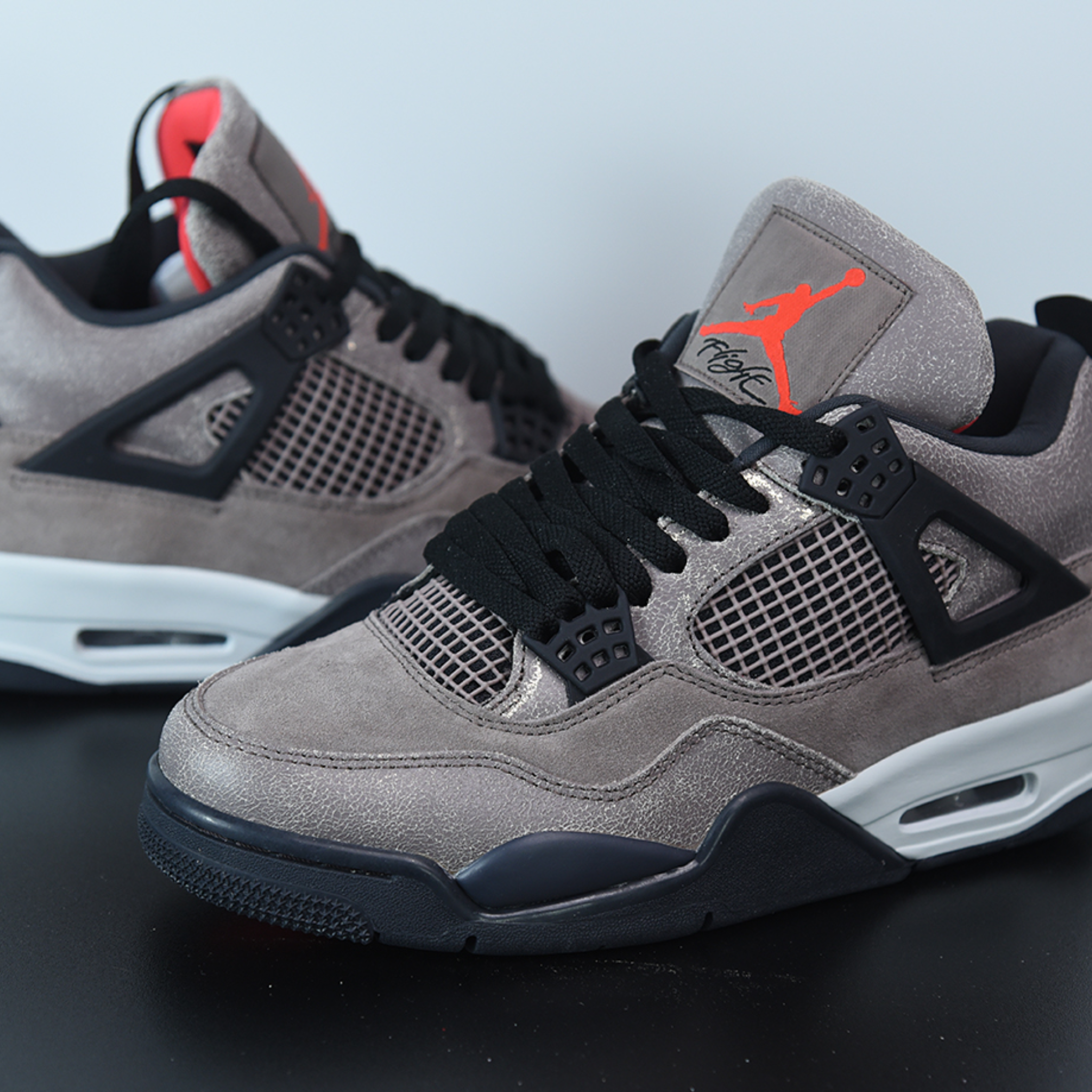 Nike Air Jordan 4 Retro "Taupe Haze"