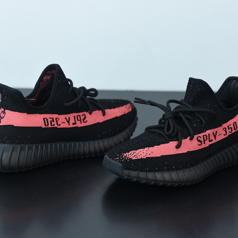 Yeezy Boost 350 v2 "Core Black Red"