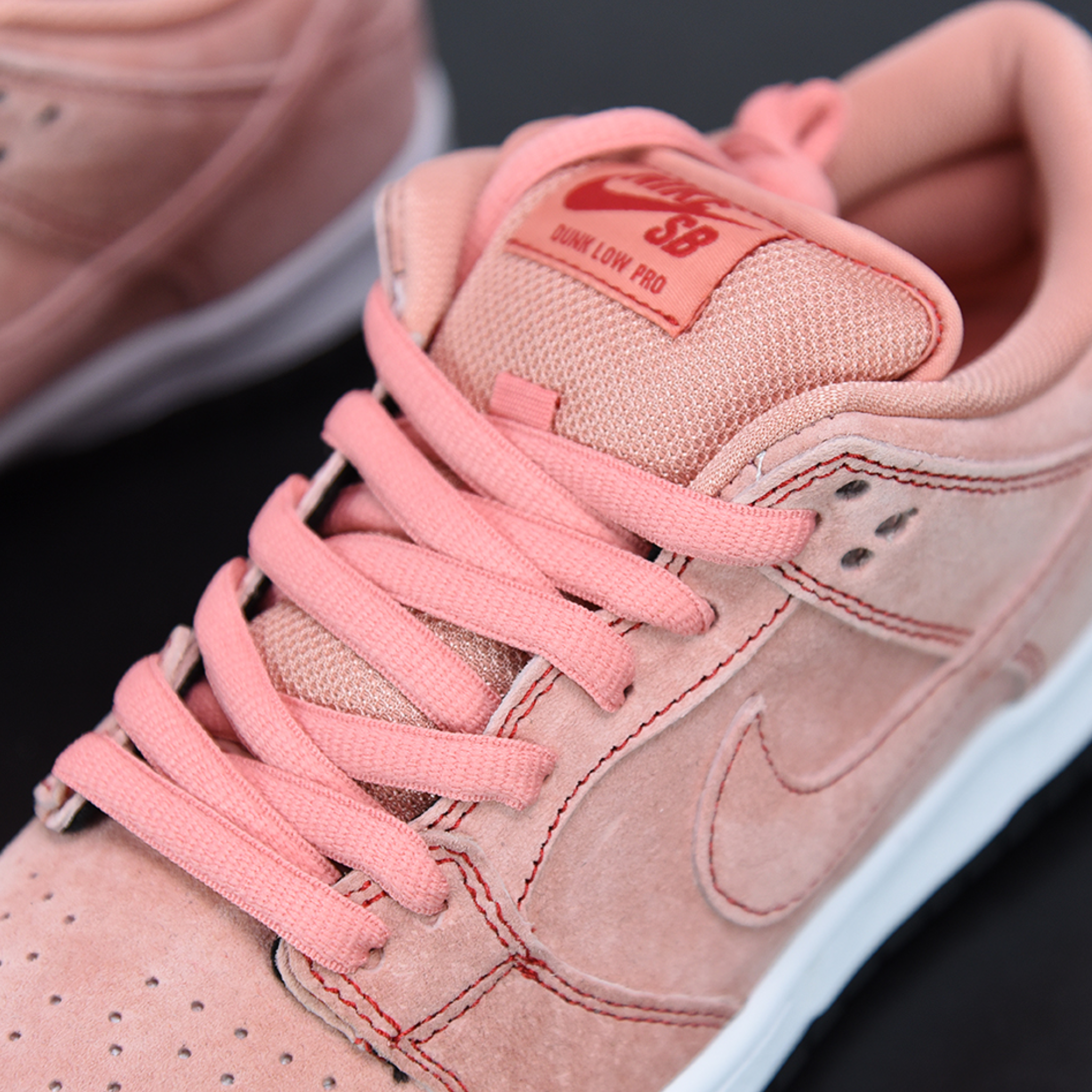 Nike SB Dunk Low Pro PRM “Atomic Pink”