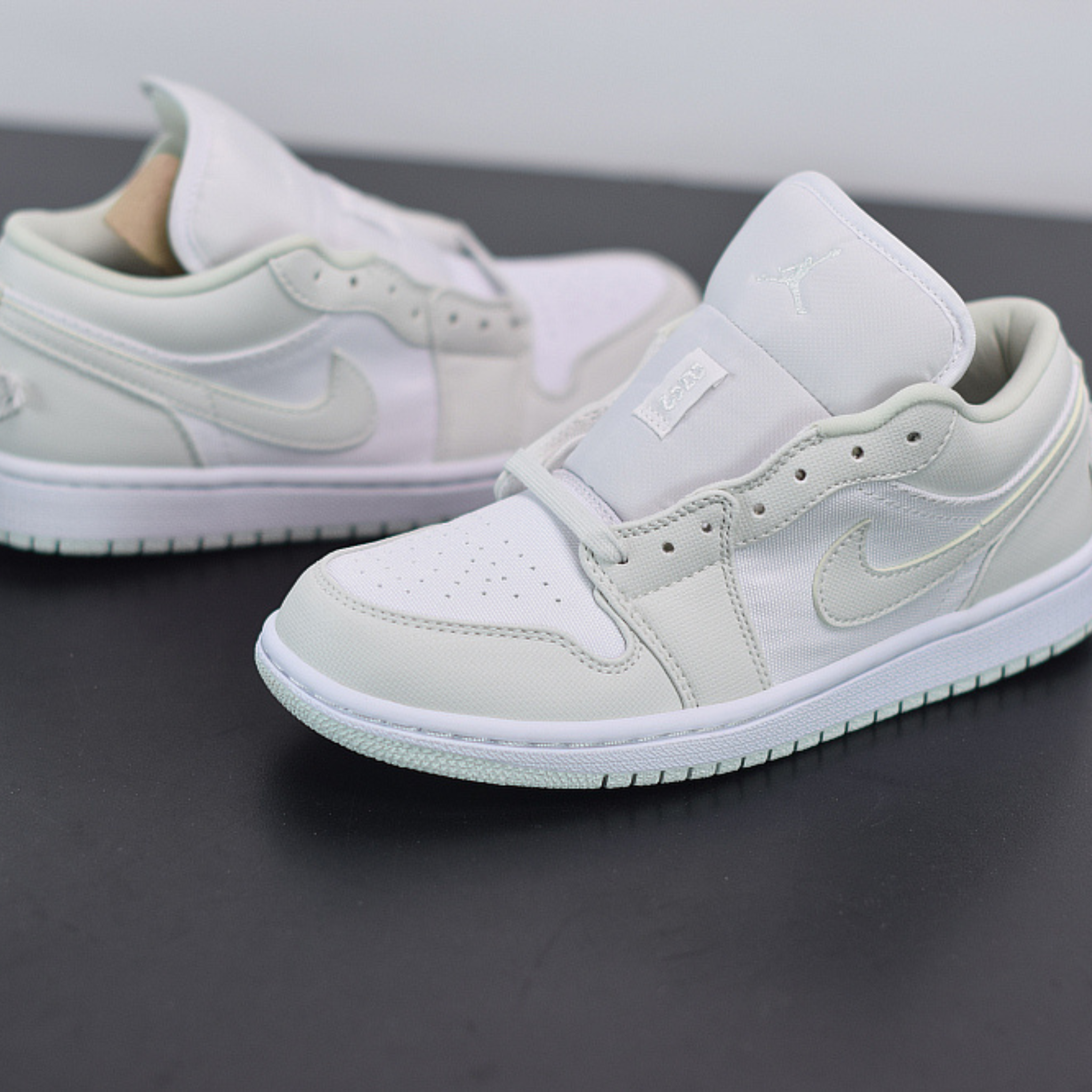 WMNS Nike Air Jordan 1 Low "Spruce Aura"