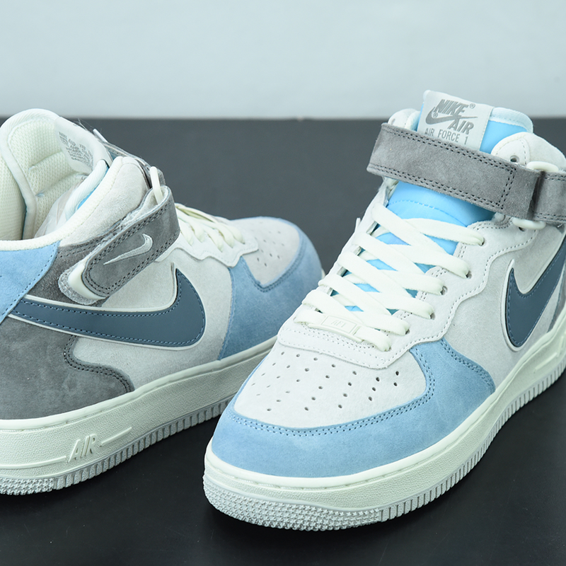 Nike Air Force 1 ´07 High "Ligth Blue"