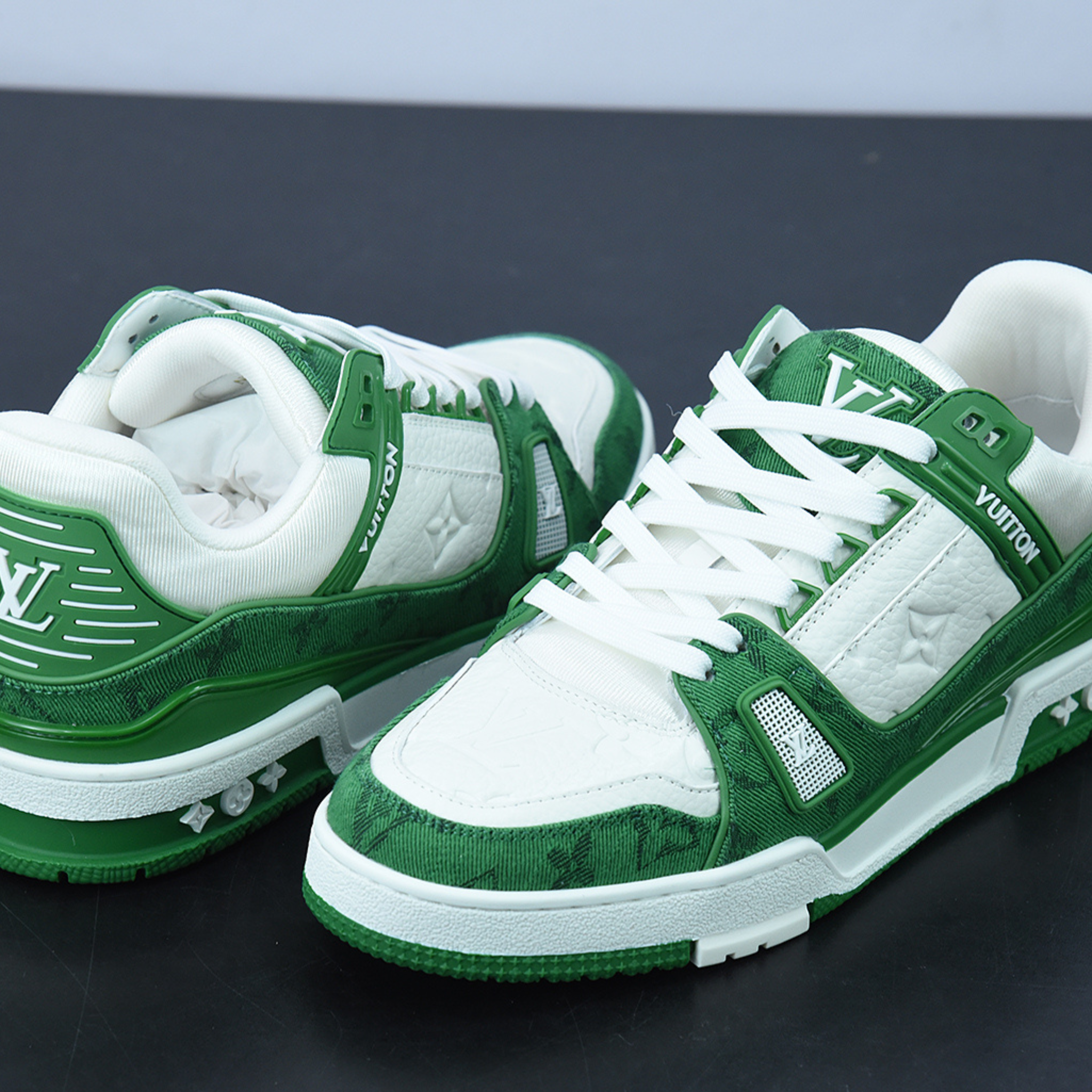 Louis Vuitton Trainer "Green White"