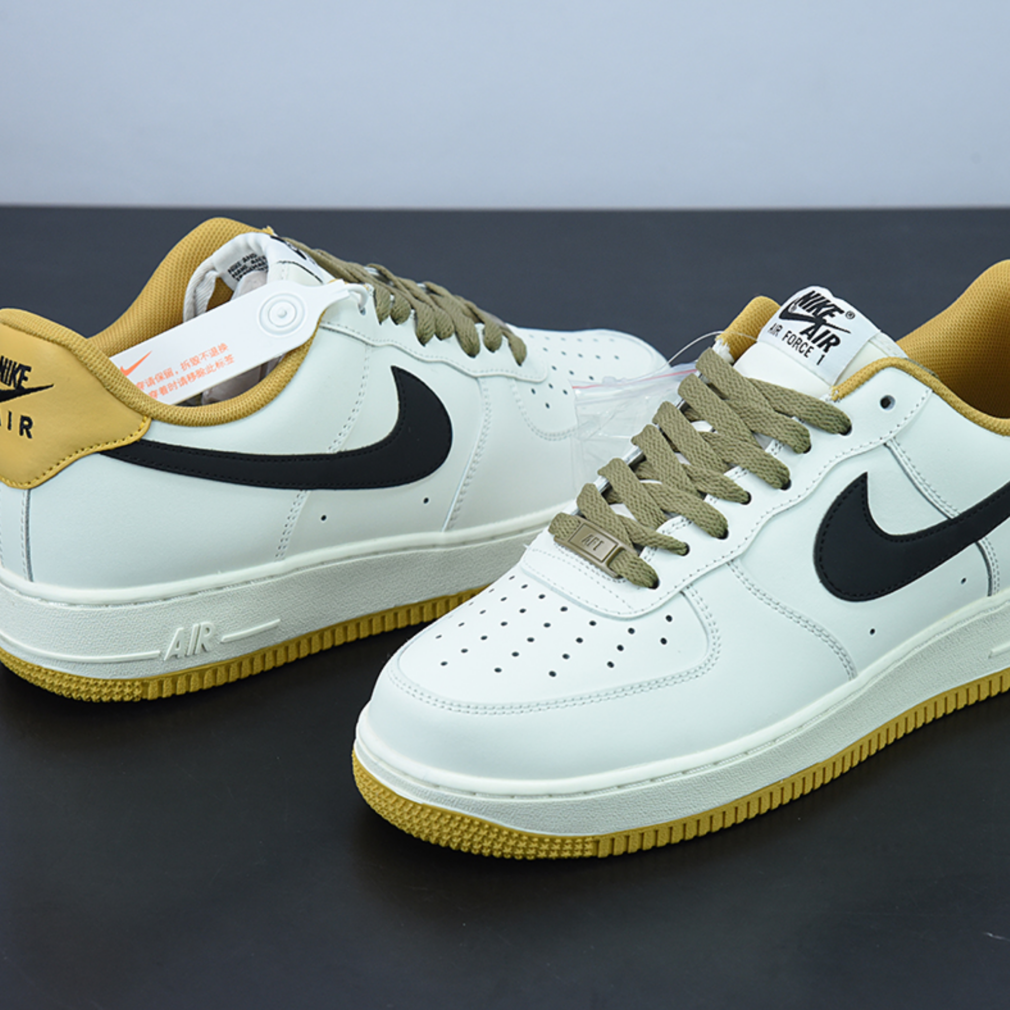 Nike Air Force 1´07 "Beige/Yellow"