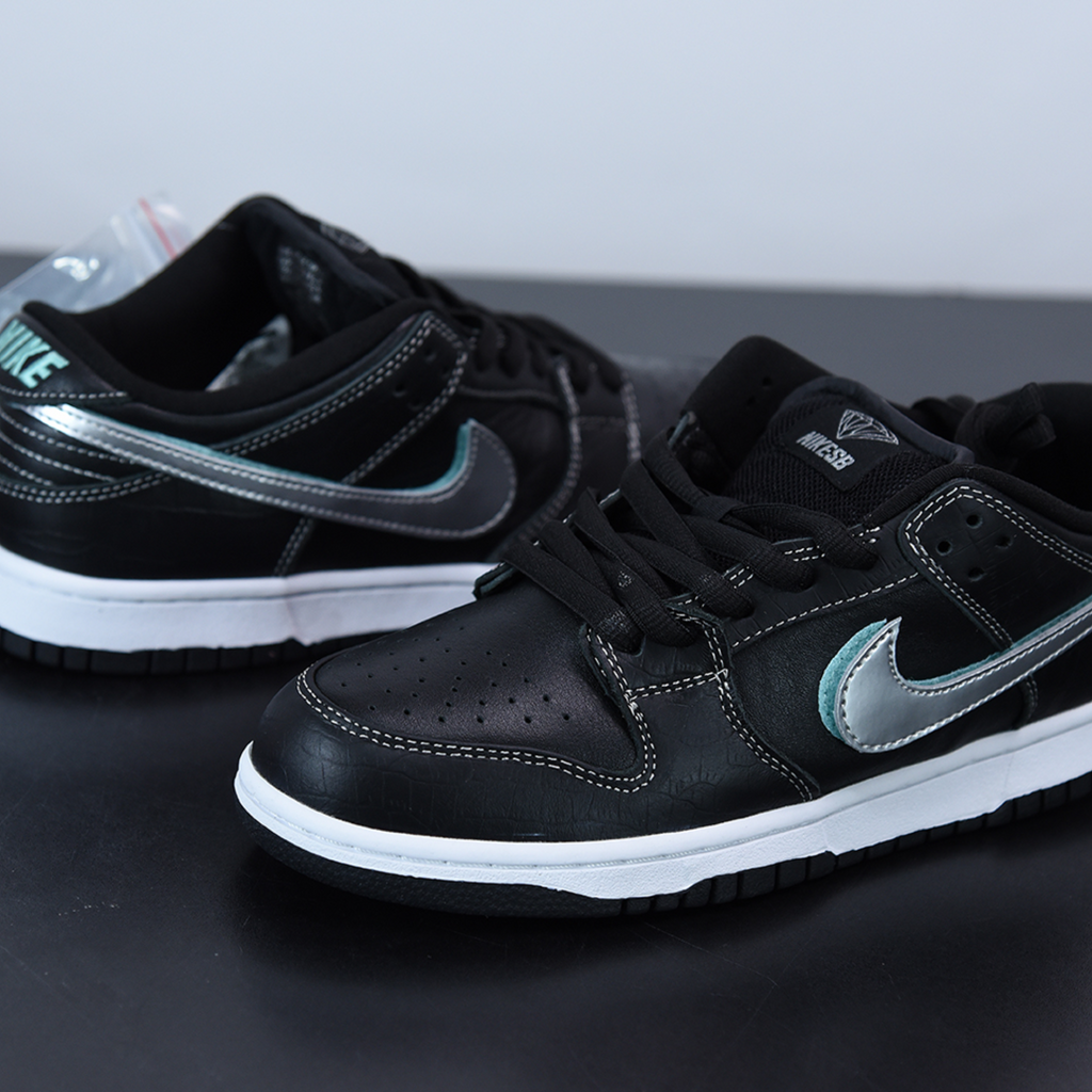 Nike sb diamond dunk black hotsell