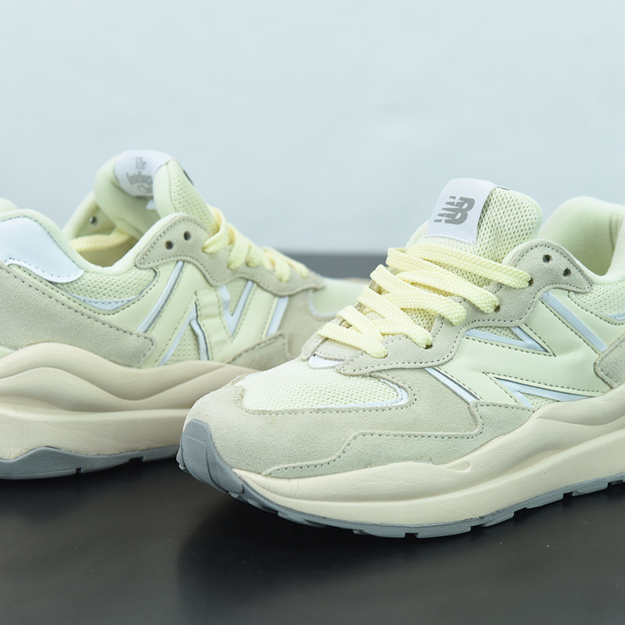 New Balance W5740CE "Cream"