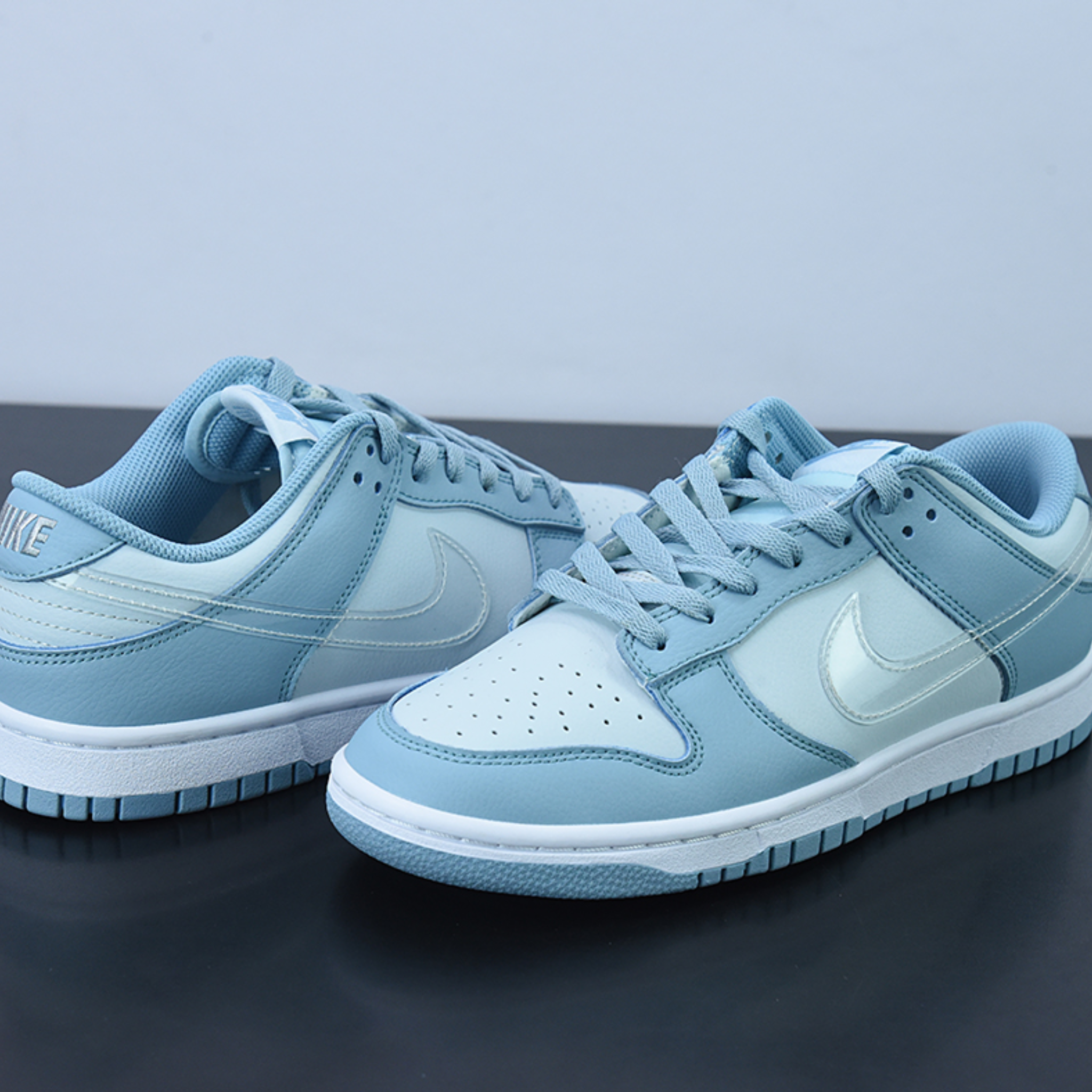 Nike Dunk Low GS "Blue Clear Swoosh"