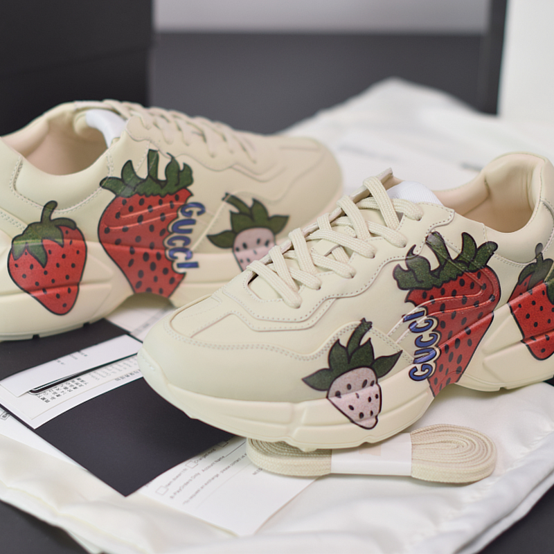 Gucci Rython "Strawberry"