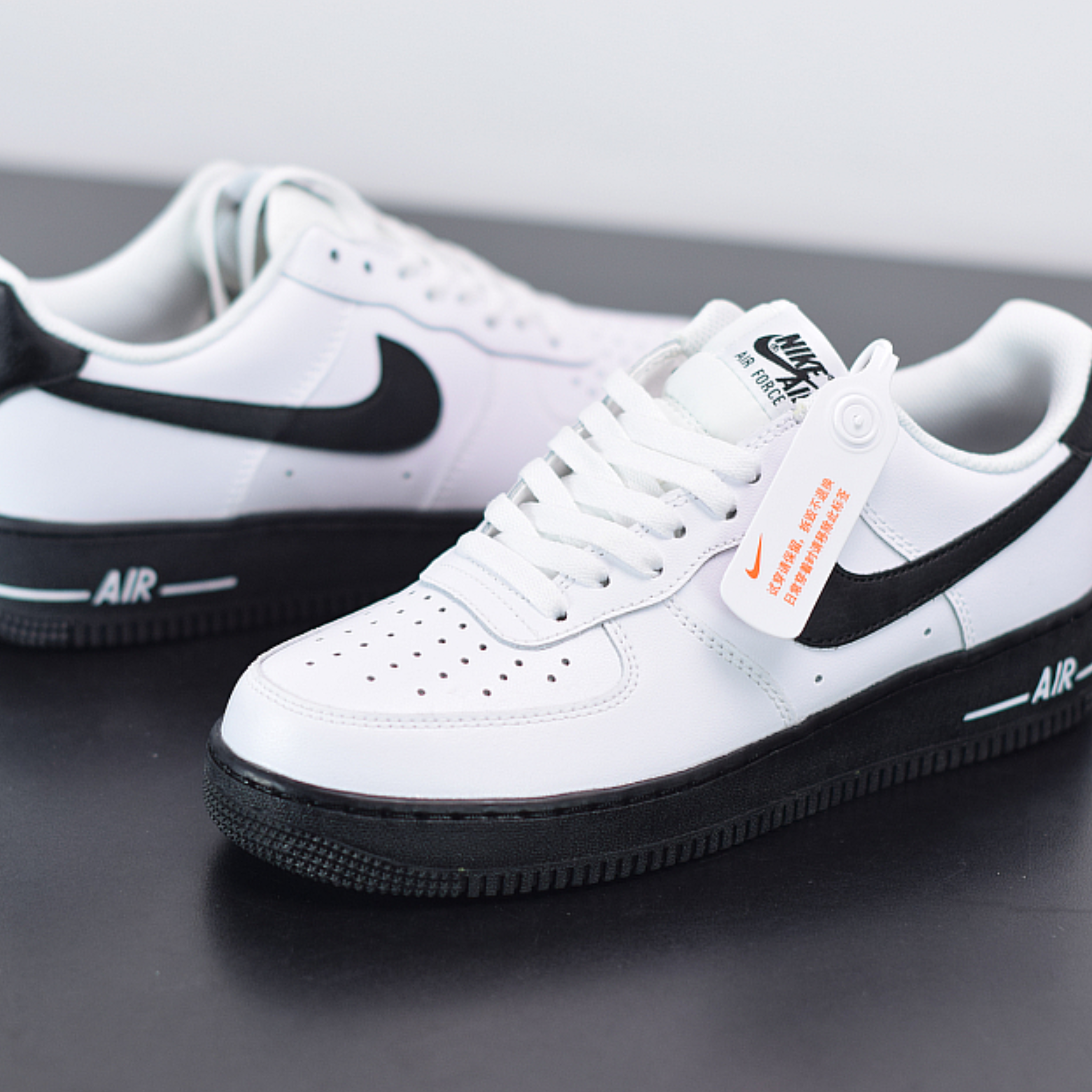 Nike Air Force 1 "White/Black"