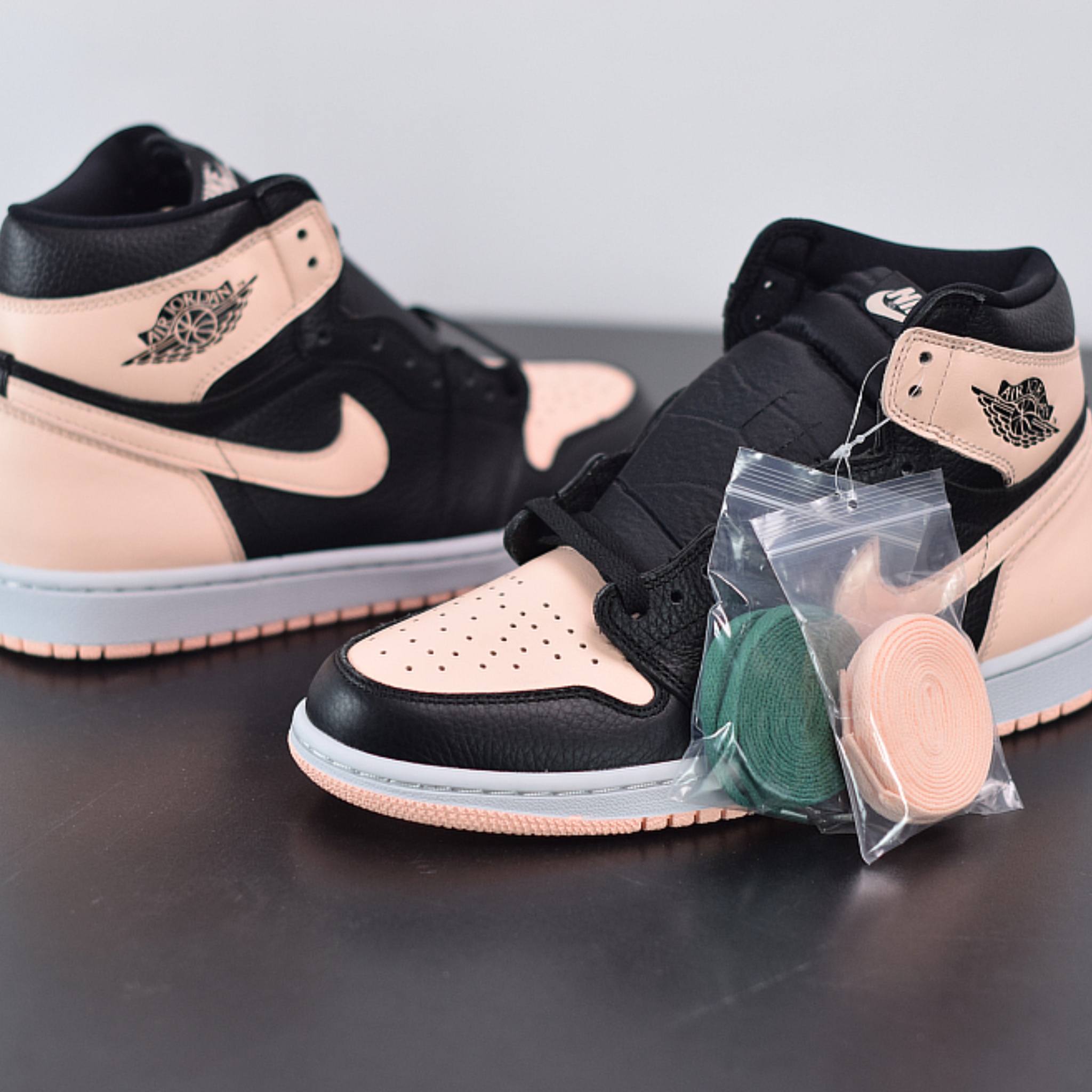 Nike Air Jordan 1 "Crimson Tint"