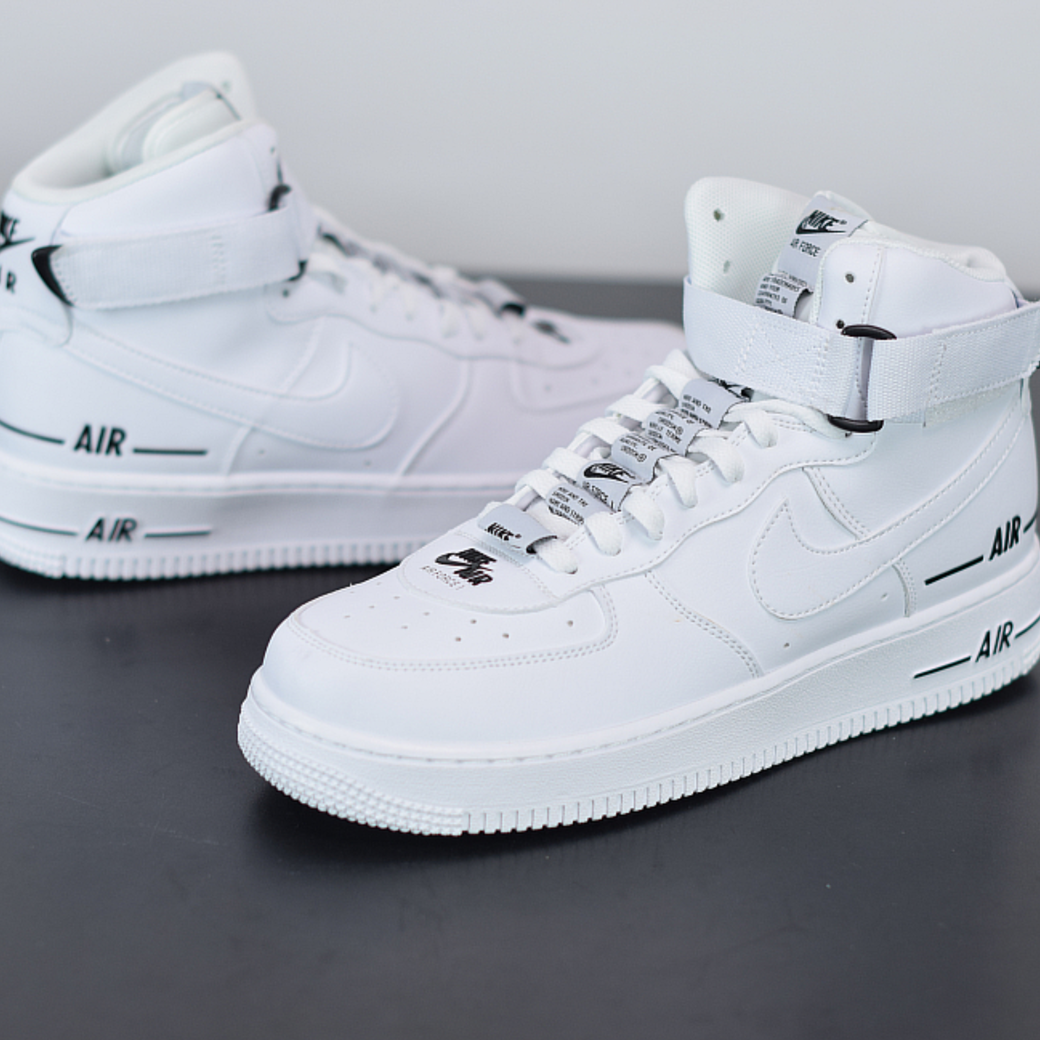 Nike Air Force 1 ´07 LV8 High "Black/White"