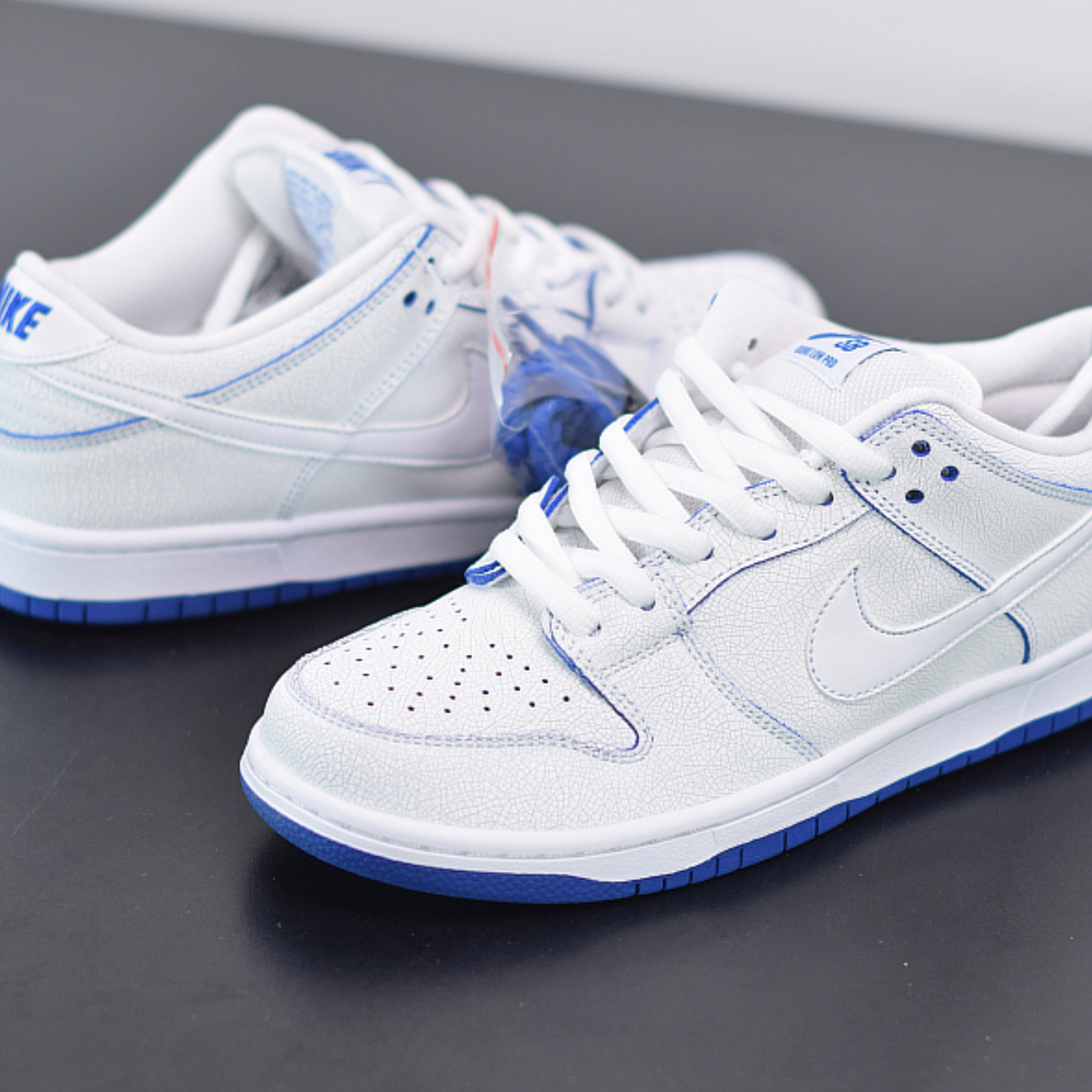 Nike SB Dunk "Premium White Game Royal"