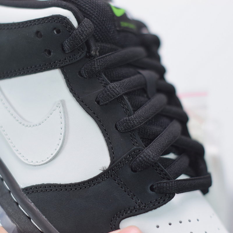Nike sb dunk pigeon top panda