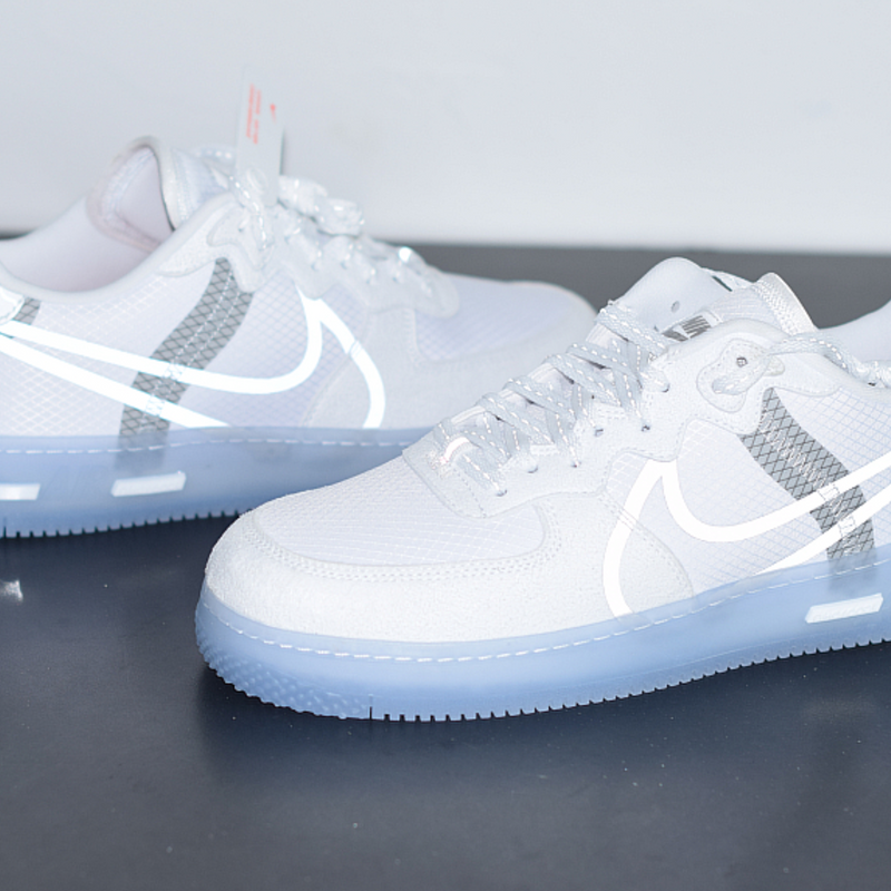 Nike react top size 13