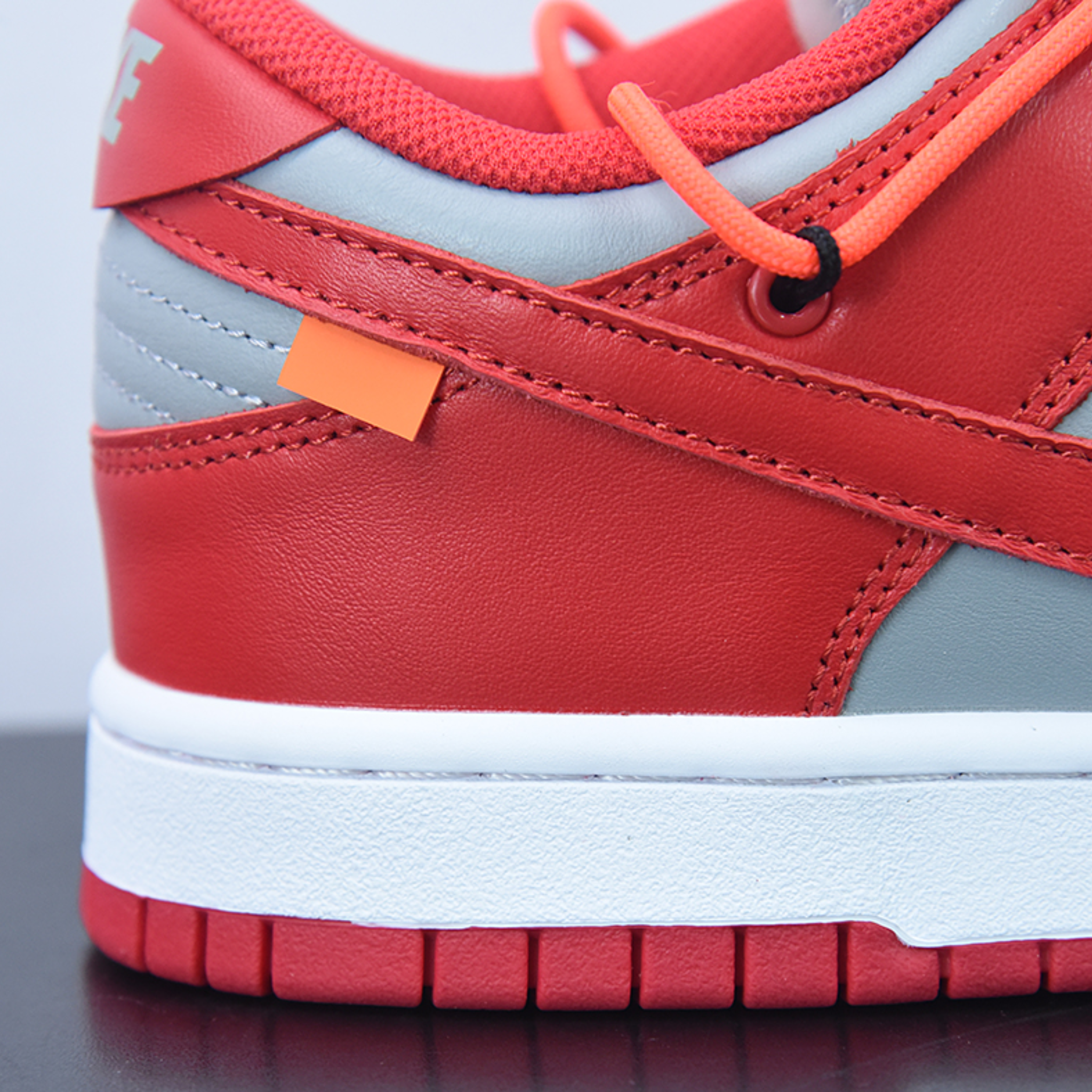 Off-White x Nike Dunk Low "University Red"