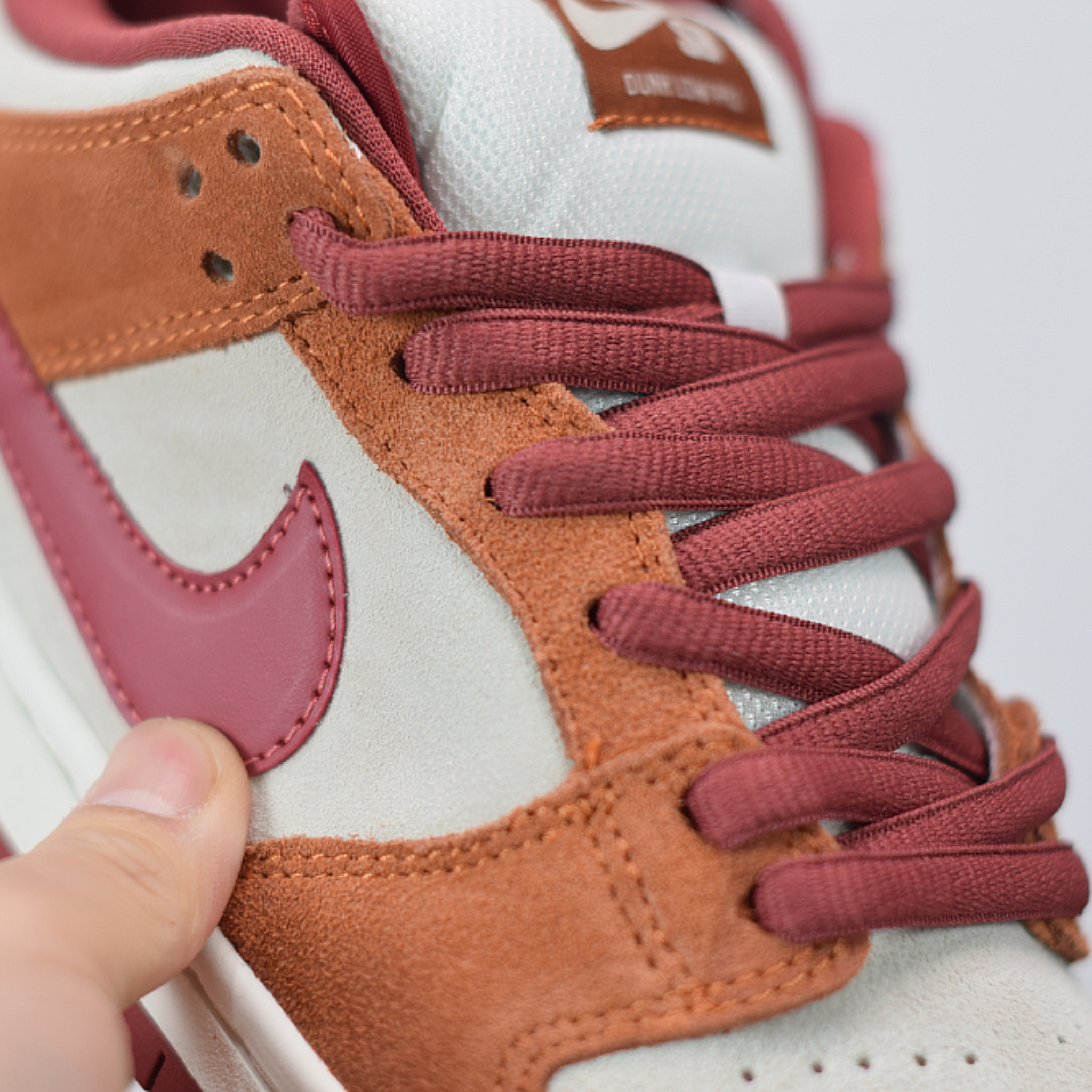 Nike SB Dunk Low Pro "ISO Dark Russet"