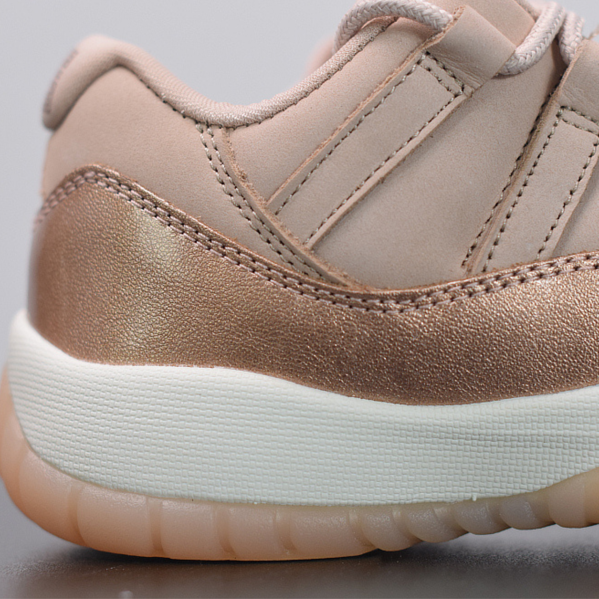 WMNS Nike Air Jordan 11 Retro Low "Rose Gold"