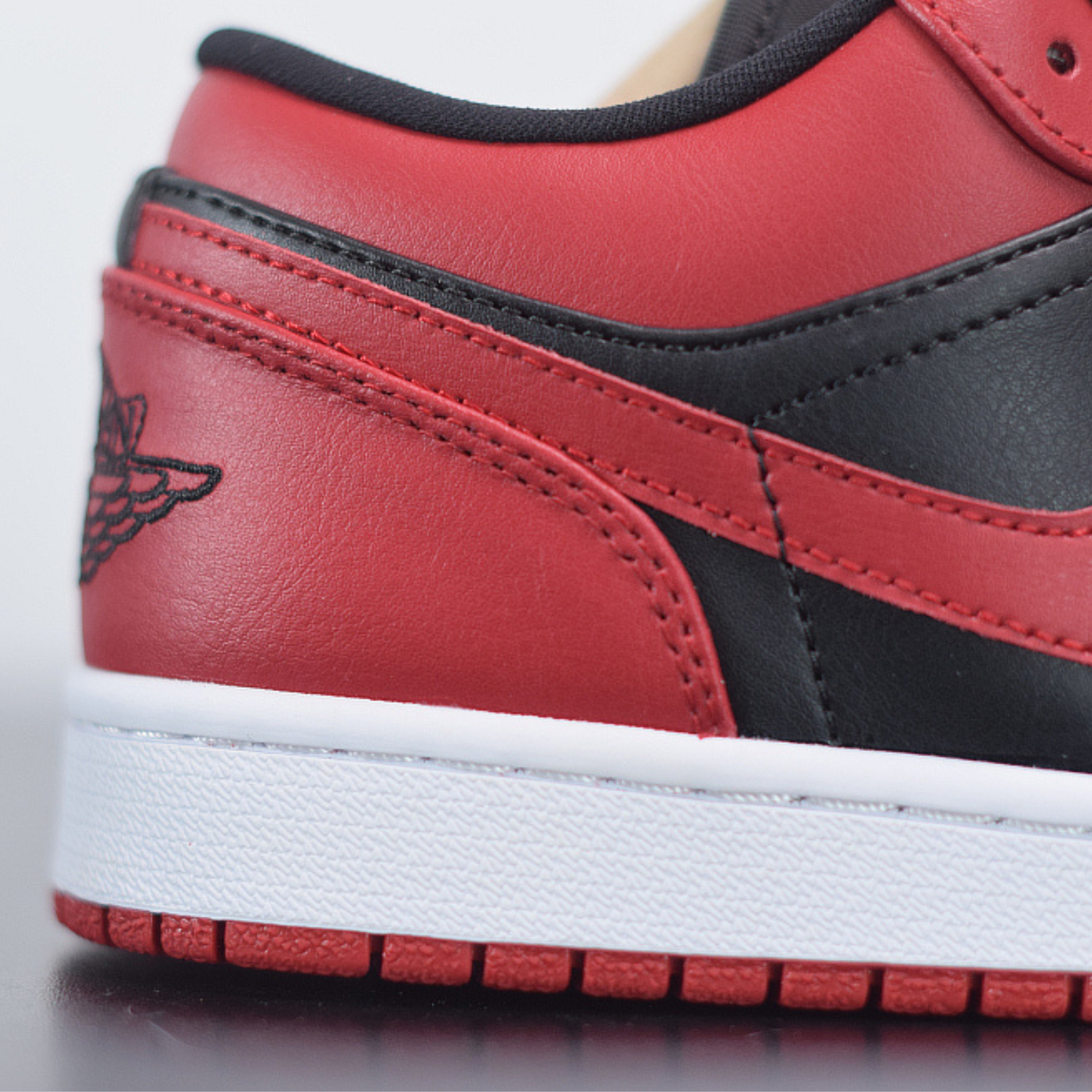 Nike Air Jordan 1 Low "Reverse Bred"