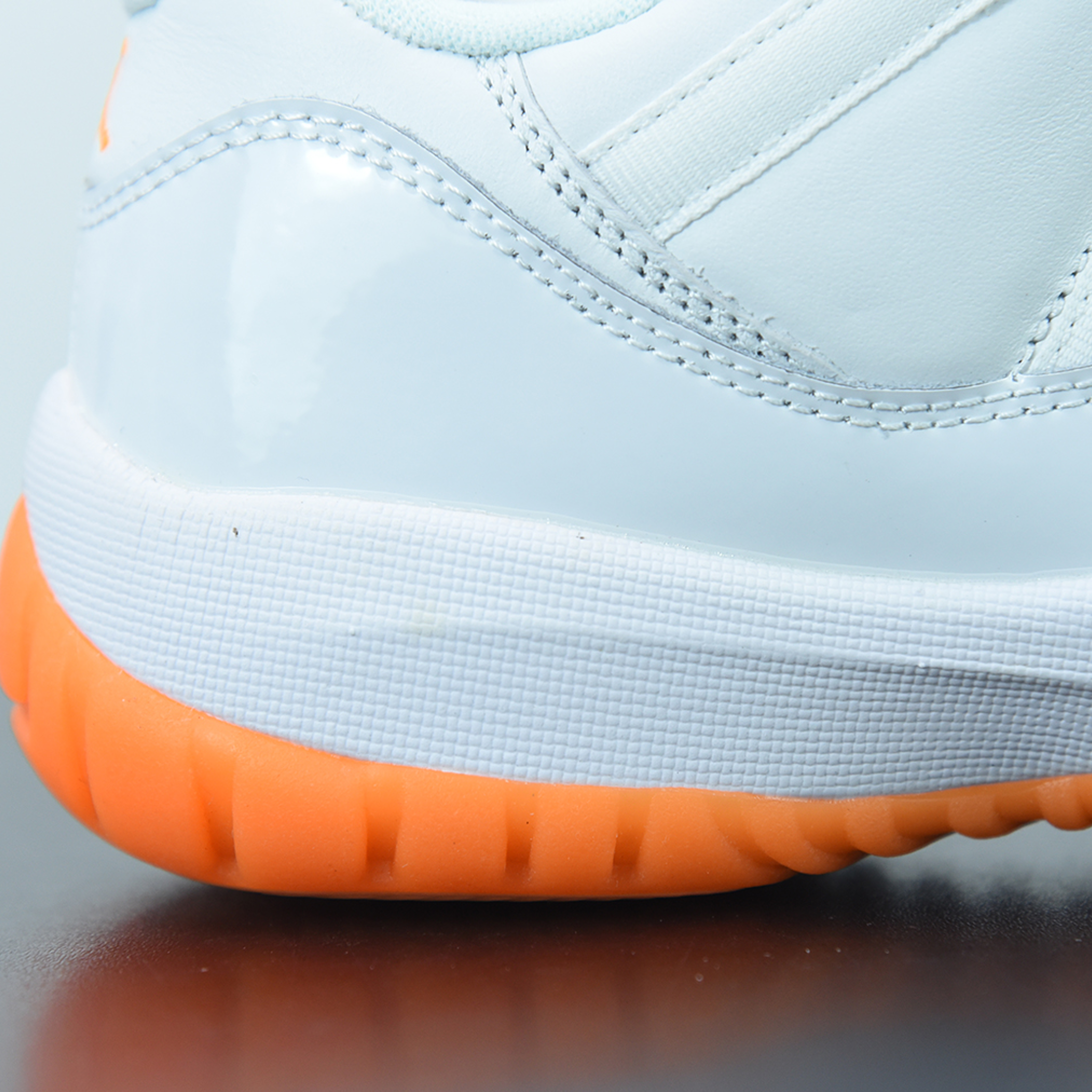 Nike Air Jordan 11 Low Retro Citrus (2021)