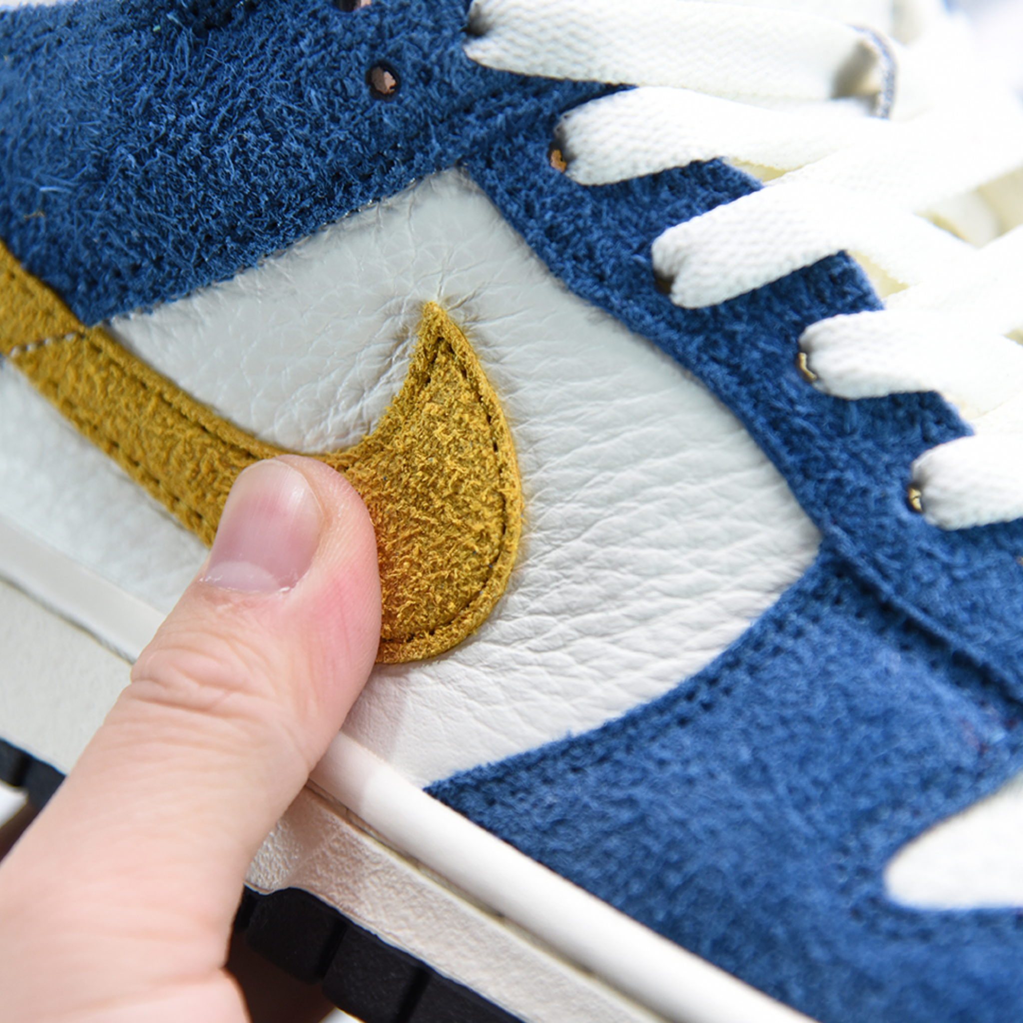 Kasina x Nike Dunk SB Low "80s Bus"