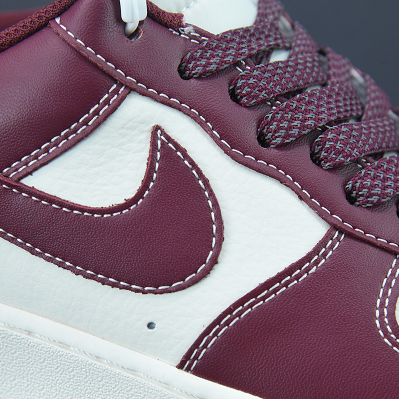 Wine red nike deals shoes