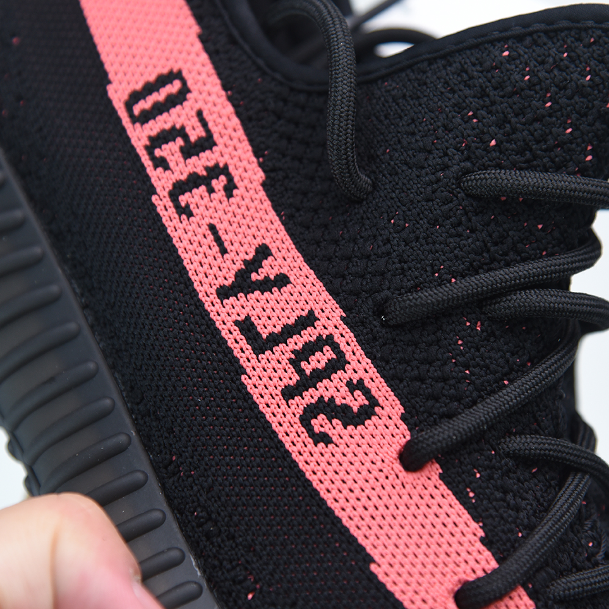 Yeezy Boost 350 v2 "Core Black Red"