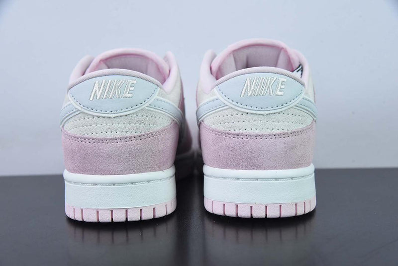 Nike Dunk Low "Pink Suede"