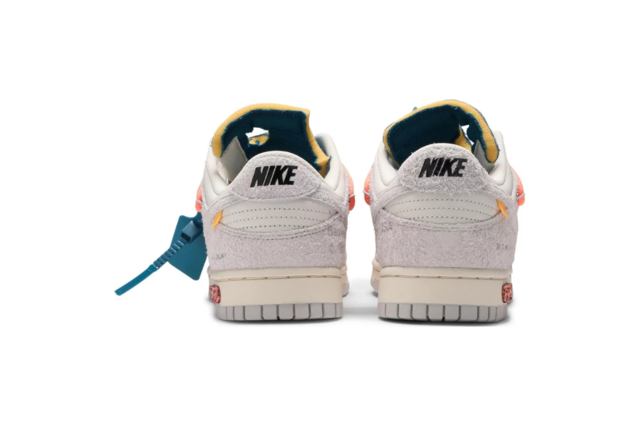 Nike SB Dunk Low x off-white 19/50