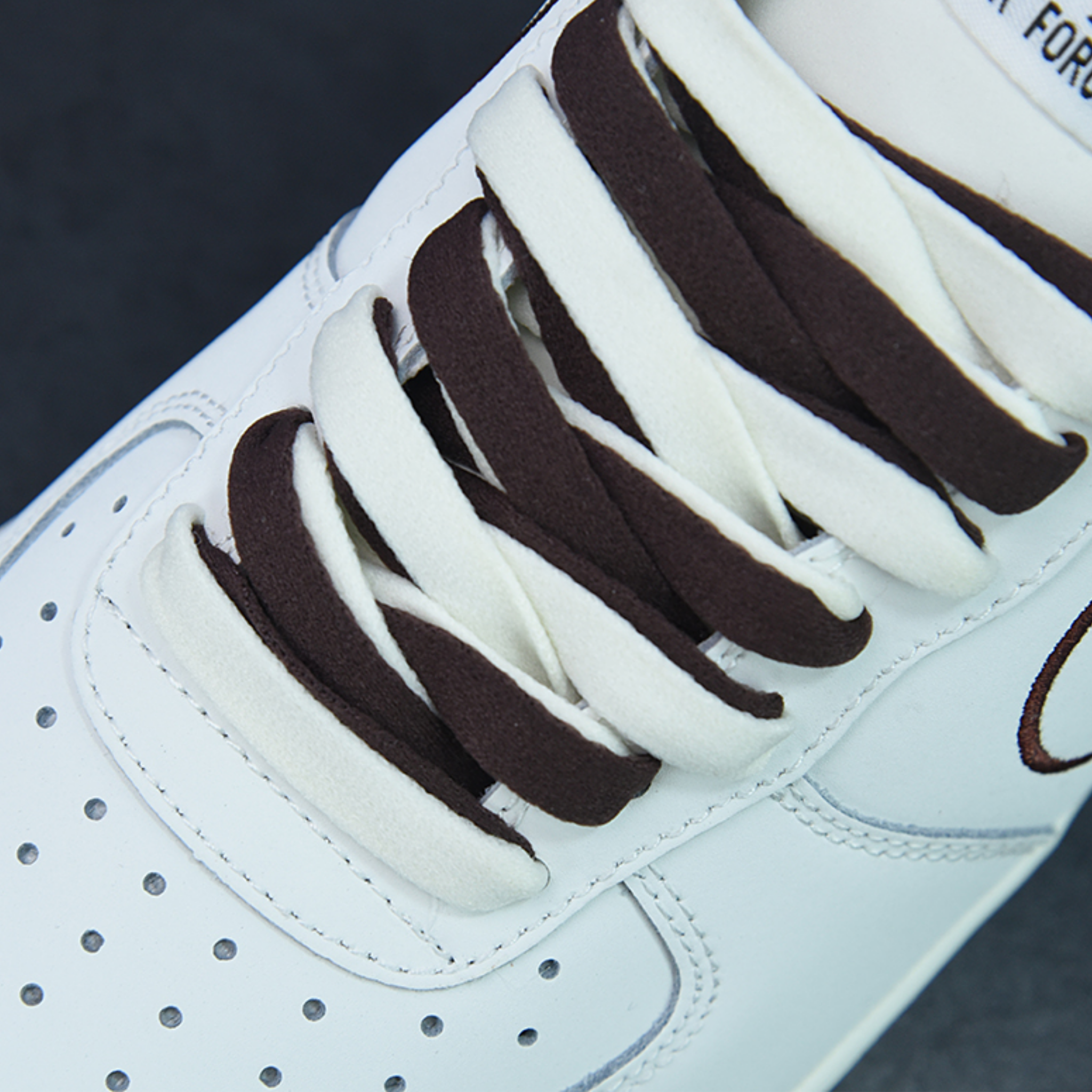 Nike Air Force 1 '07 "Blanc Casse Coffee"