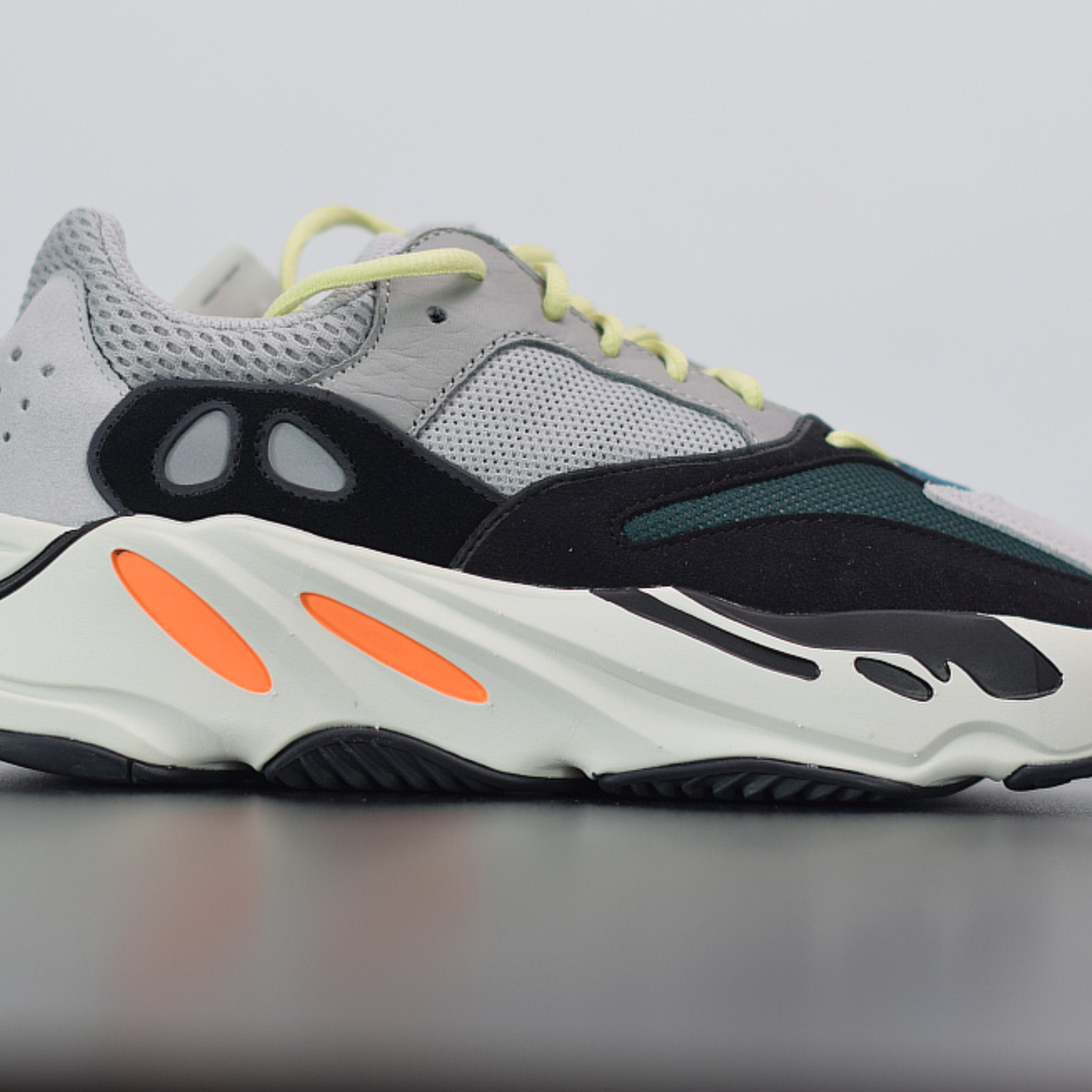 Yeezy Boost 700 "Wave Runner"