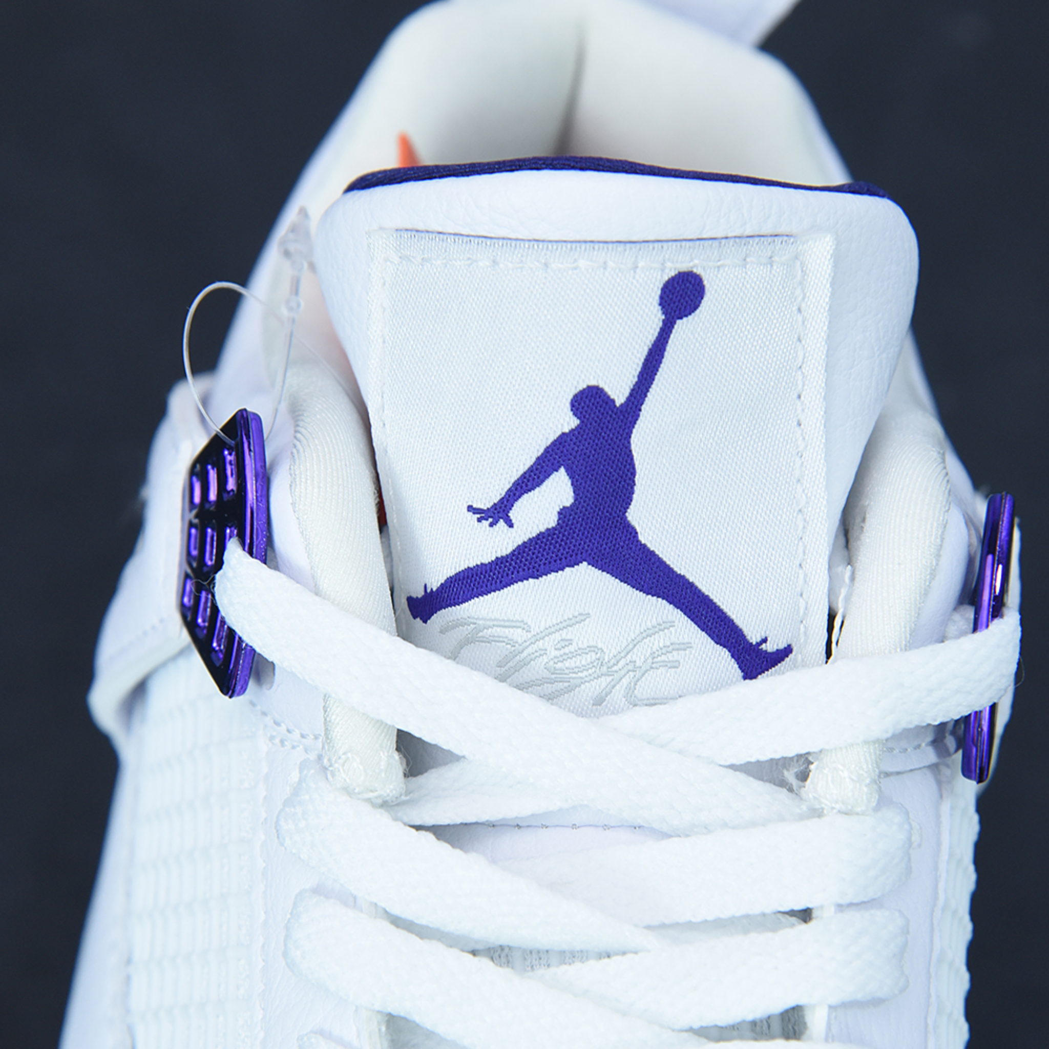 Nike Air Jordan 4 Rêtro "Metallic Purple"