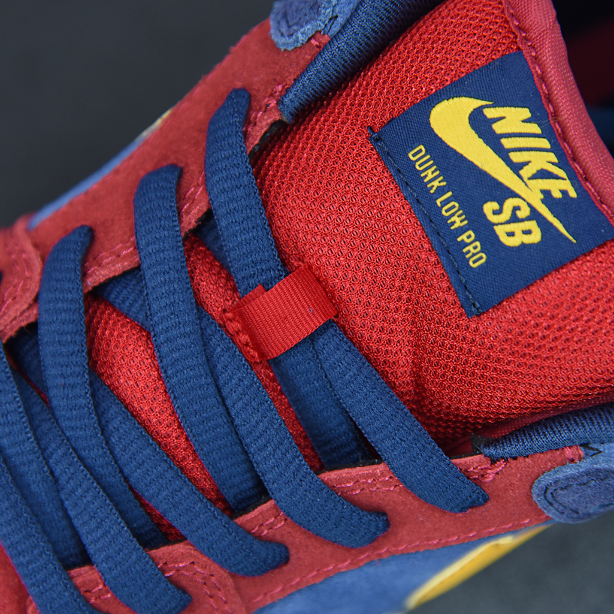 Nike SB Dunk Low Pro "Barcelona"