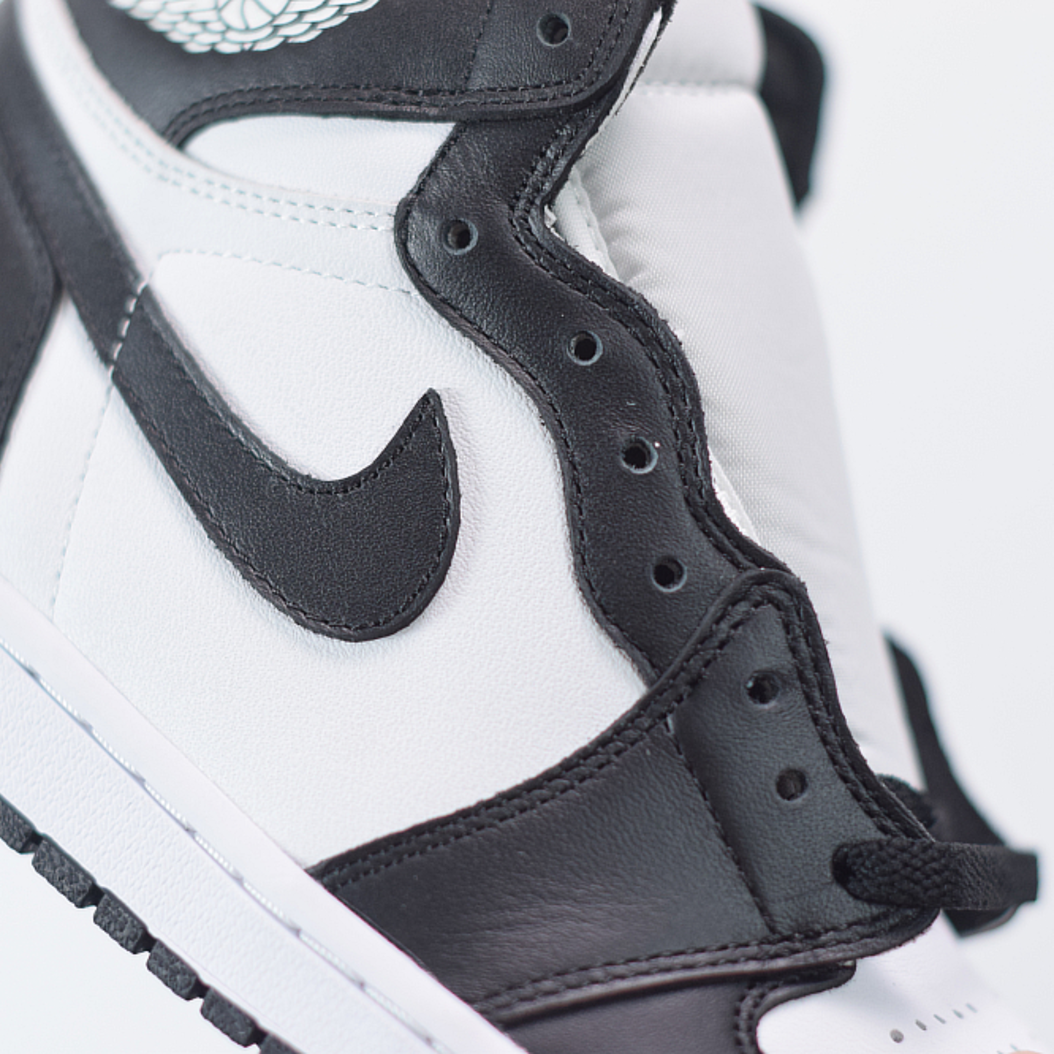 Nike Air Jordan 1 "Black/White"