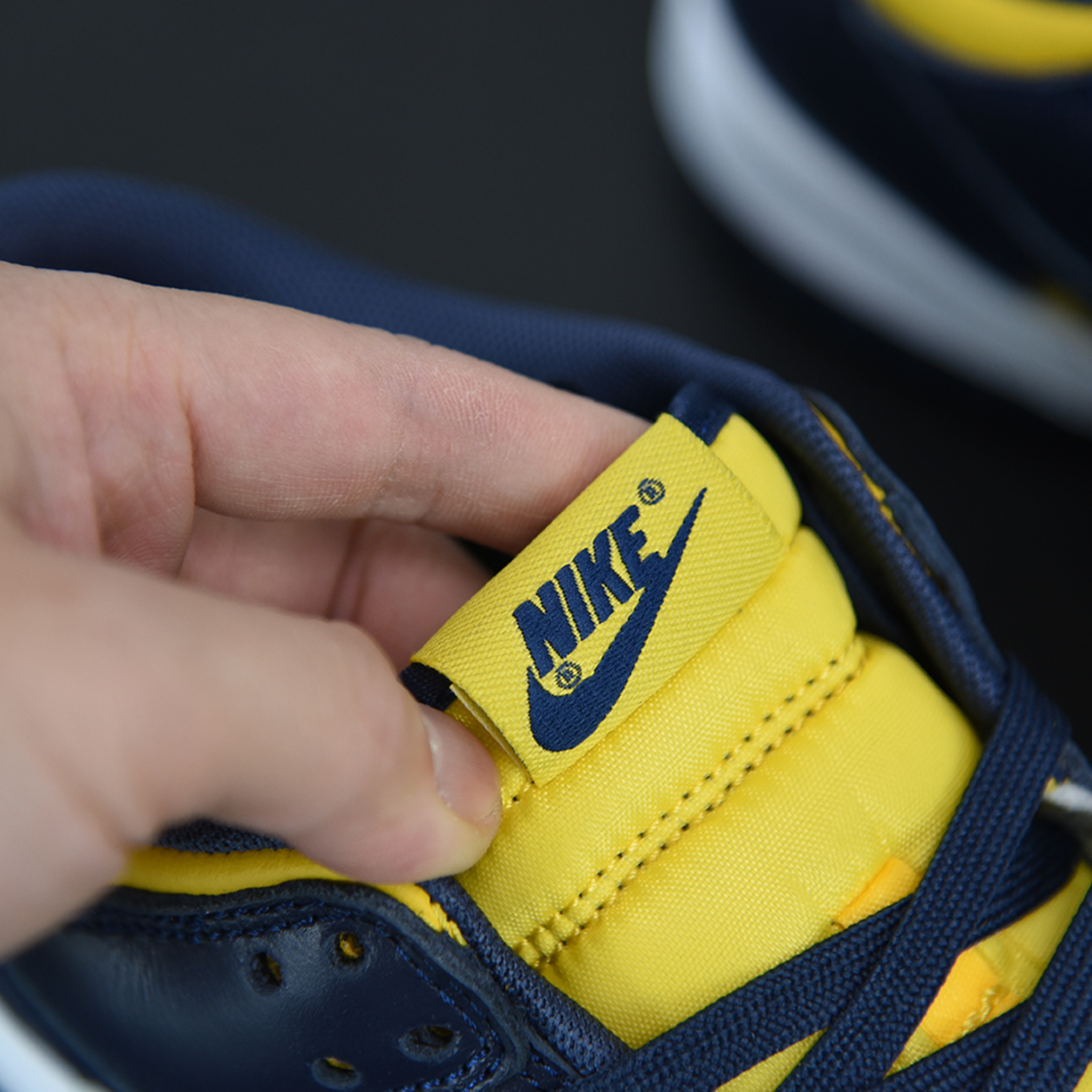 Nike Dunk Low "Michigan Varsity Maize"