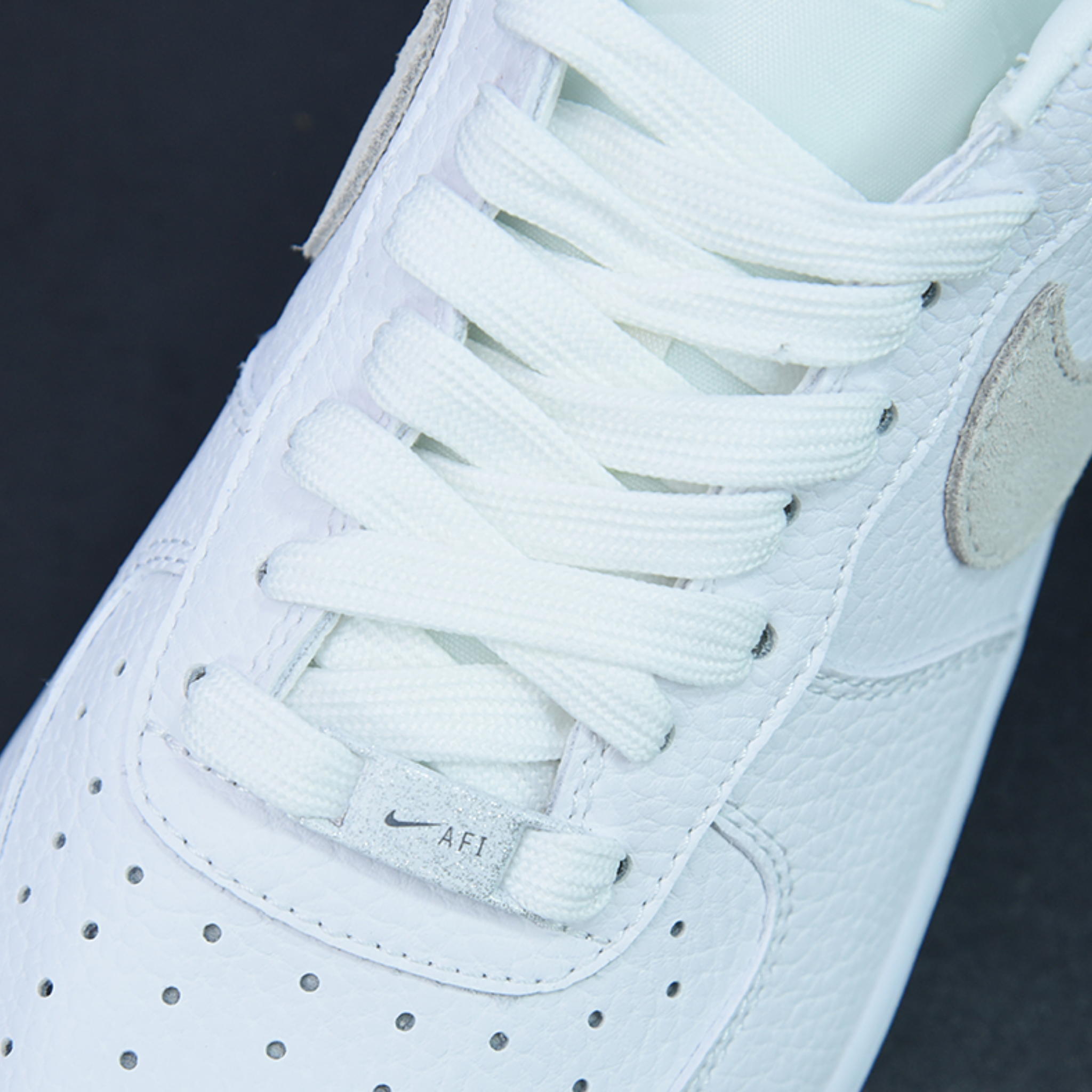 Nike Air Force 1 Low '07 "White Blanc"