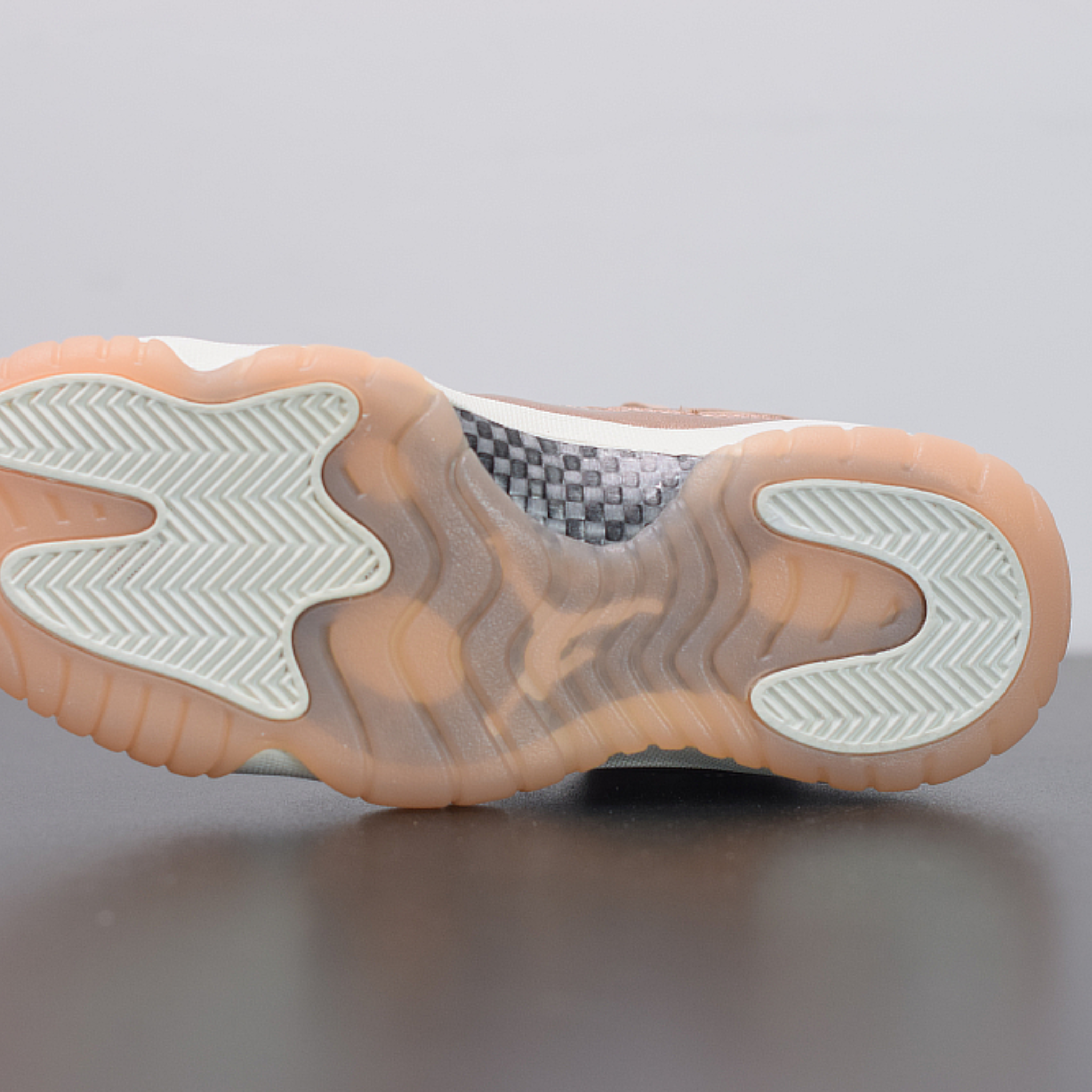 WMNS Nike Air Jordan 11 Retro Low "Rose Gold"