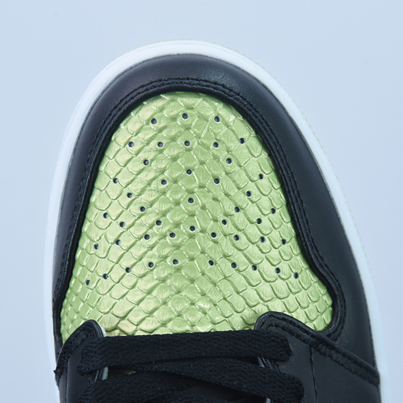 Nike Air Jordan 1 Low "Vivid Green Snakeskin"