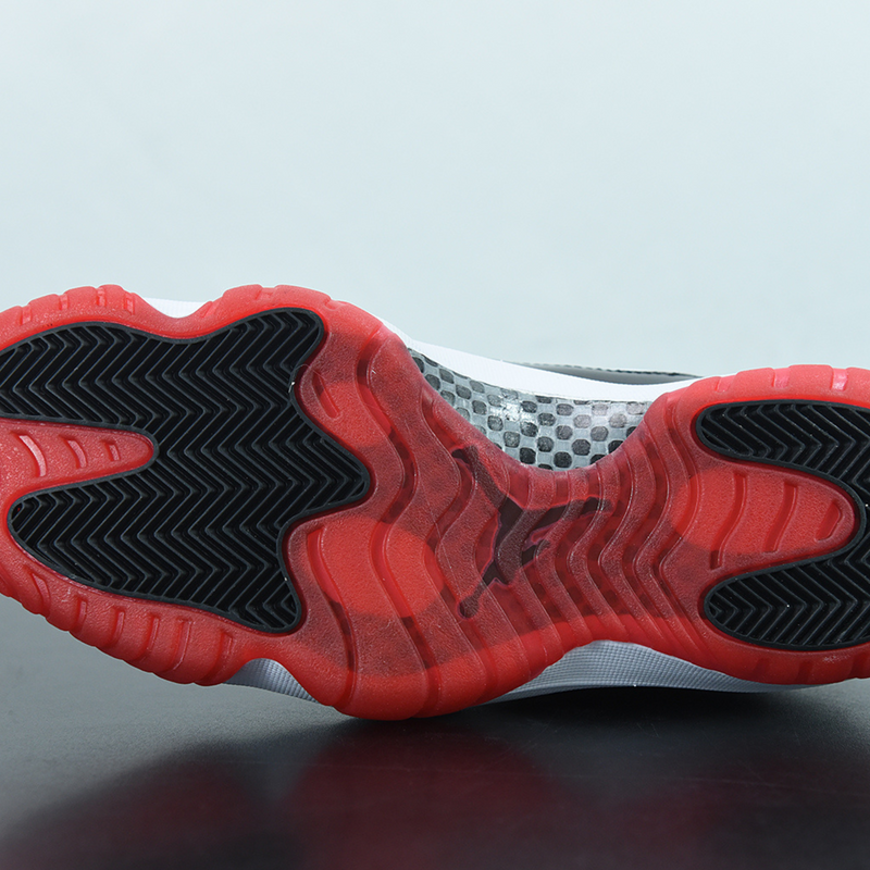 Nike Air Jordan 11 Retro Low "Concord Bred"