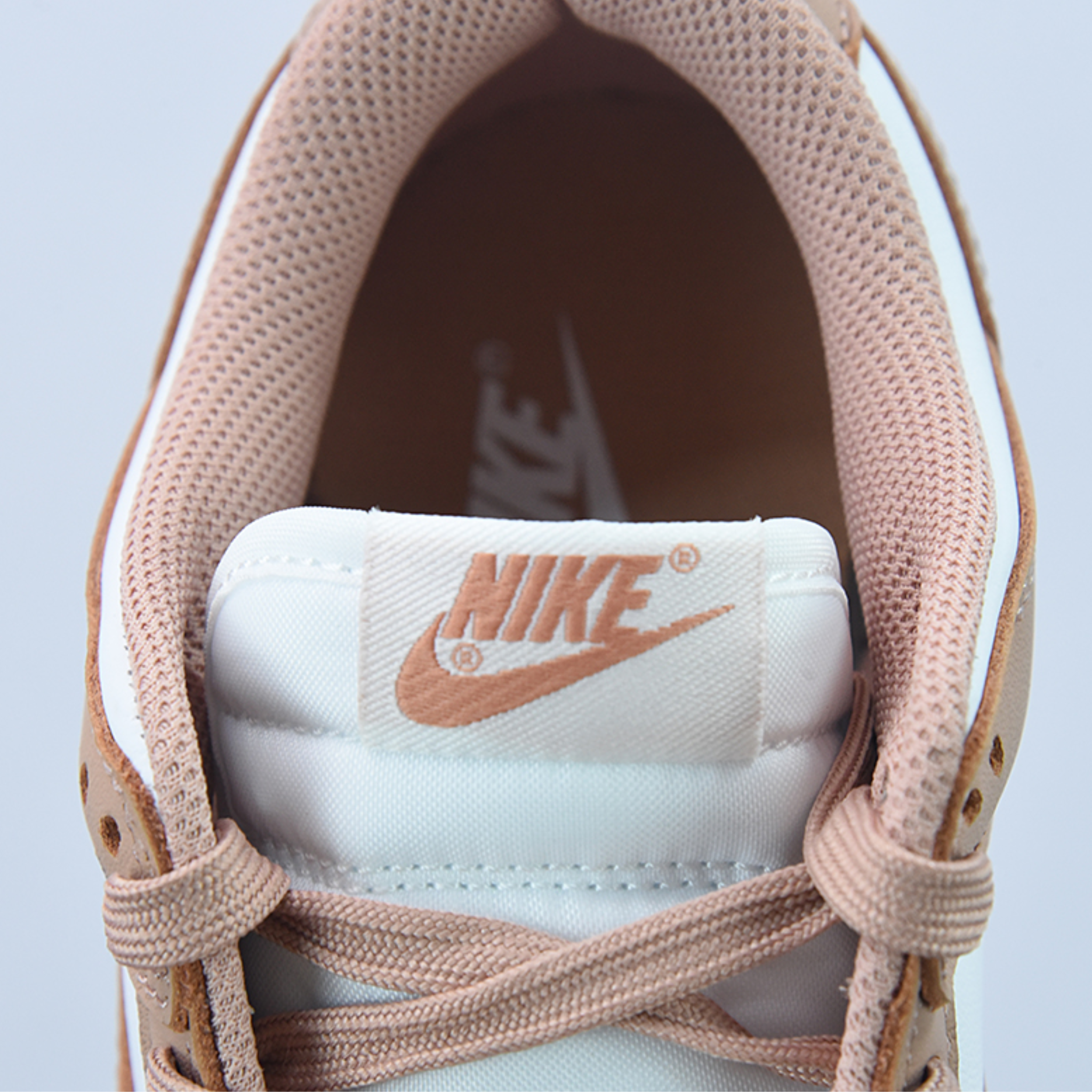 Nike Dunk Low "Rose Whisper"