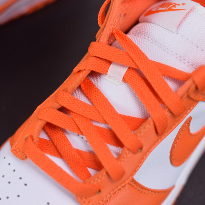 Nike SB Dunk Low "Orange Blaze"