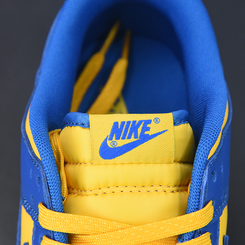 Blue 2024 yellow nikes