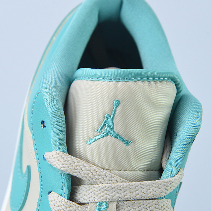 Nike Air Jordan 1 Low "Beige/Blue"