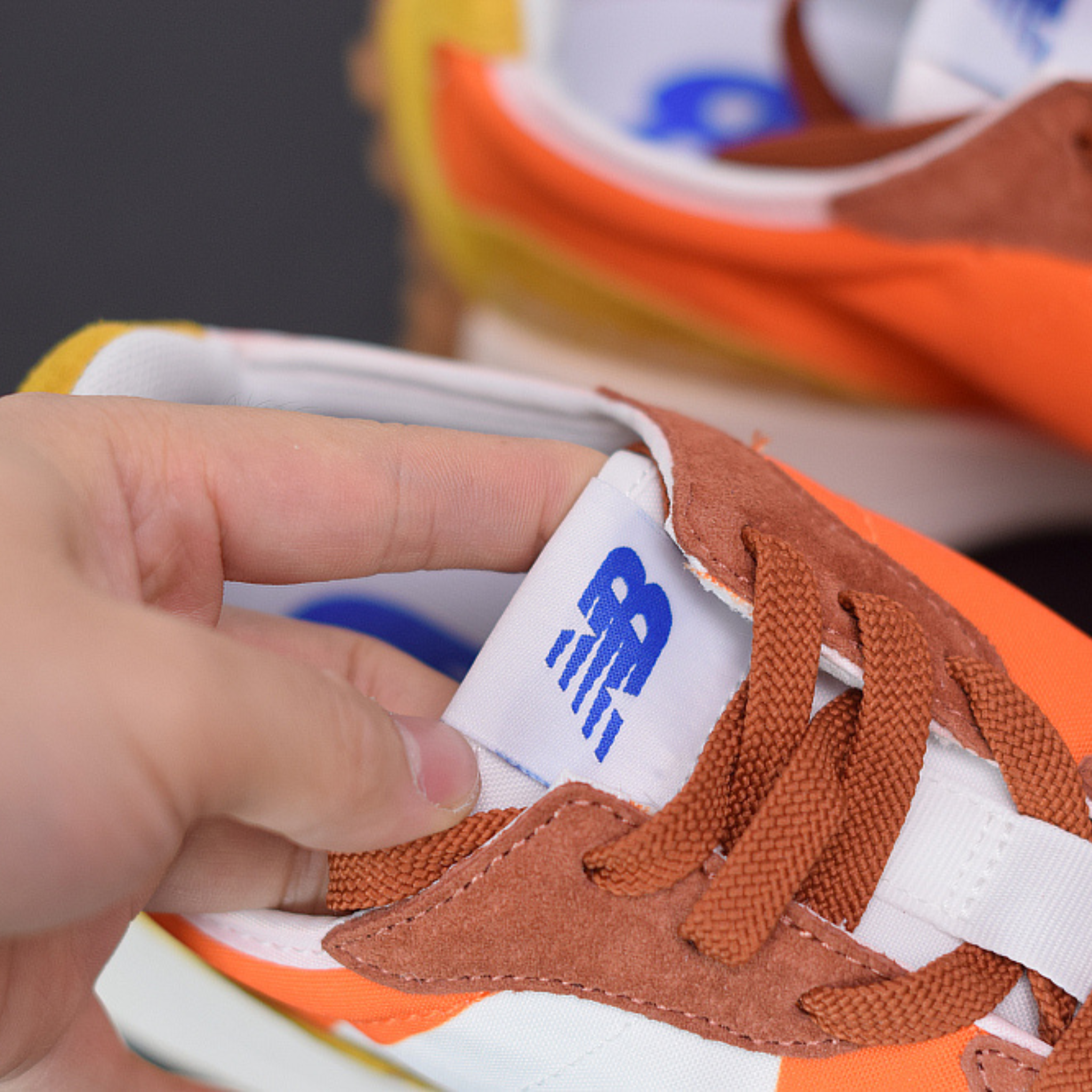 New Balance 327 "Orange"