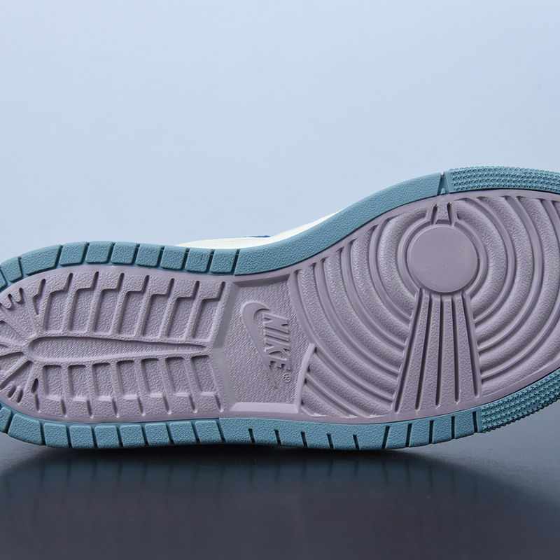 Nike Air Jordan 1 High Zoom CMFT "Celestine Blue"