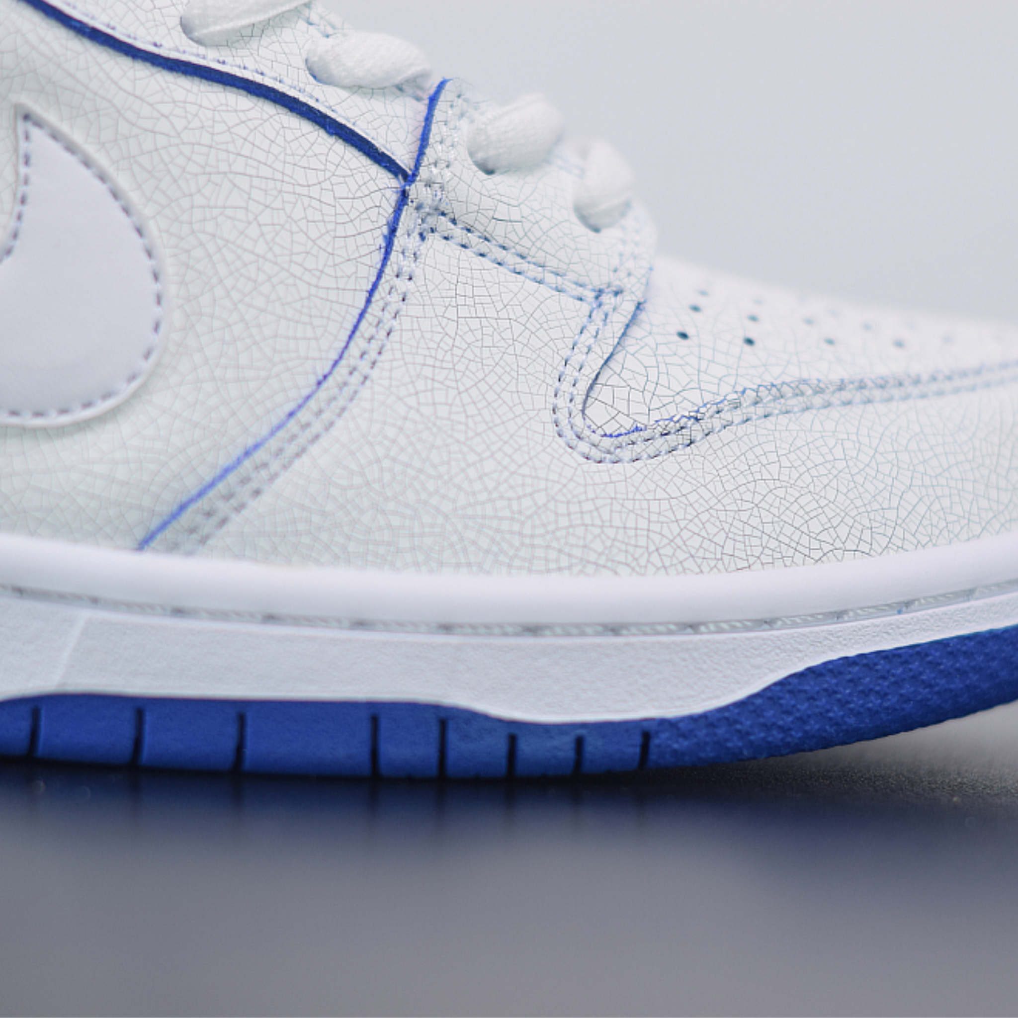 Nike SB Dunk "Premium White Game Royal"