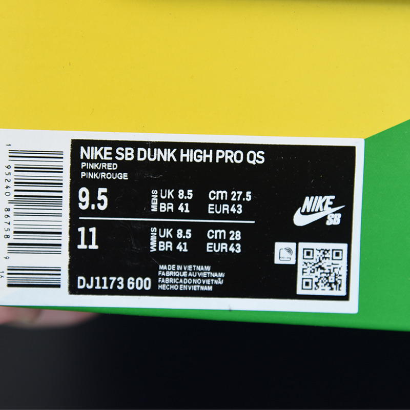 Social Status X Nike Dunk Mid "Strawberry Milk"